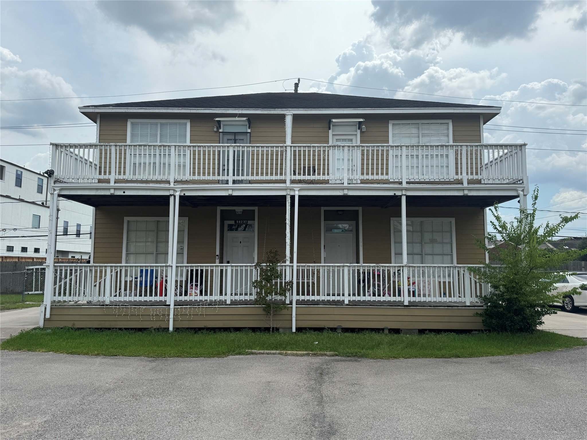 Houston, Texas, 77057, United States, 3 Bedrooms Bedrooms, ,3 BathroomsBathrooms,Residential,For Sale,1921662