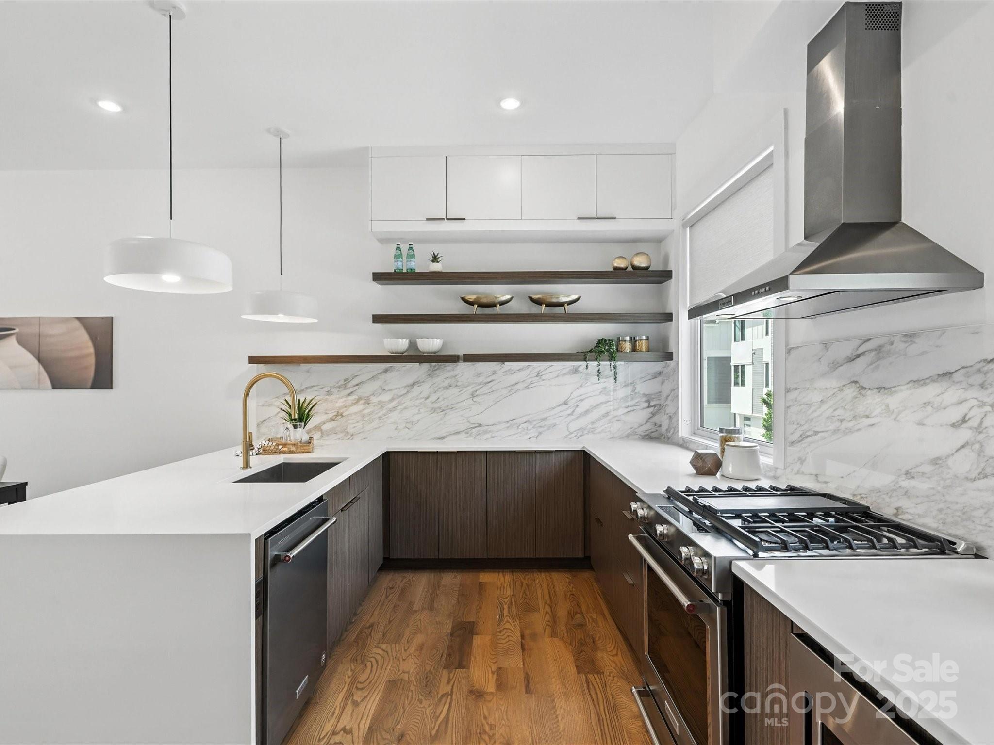 Charlotte, North Carolina, 28205, United States, 3 Bedrooms Bedrooms, ,3 BathroomsBathrooms,Residential,For Sale,1837660