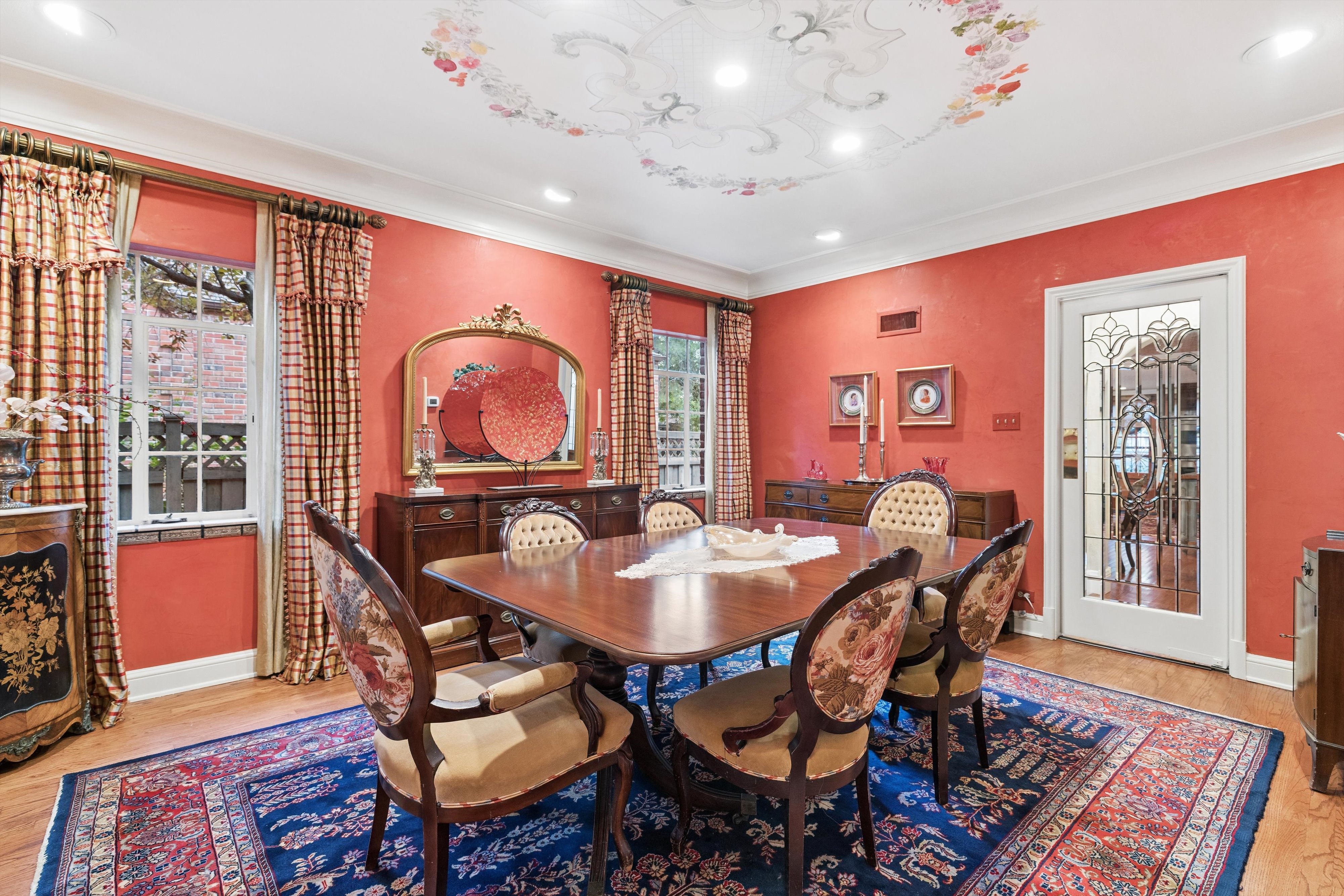  Rare Private Park Lot Near Cherry Creek with Sunroom Viking Kitchen & Spa Suite - 物件實景