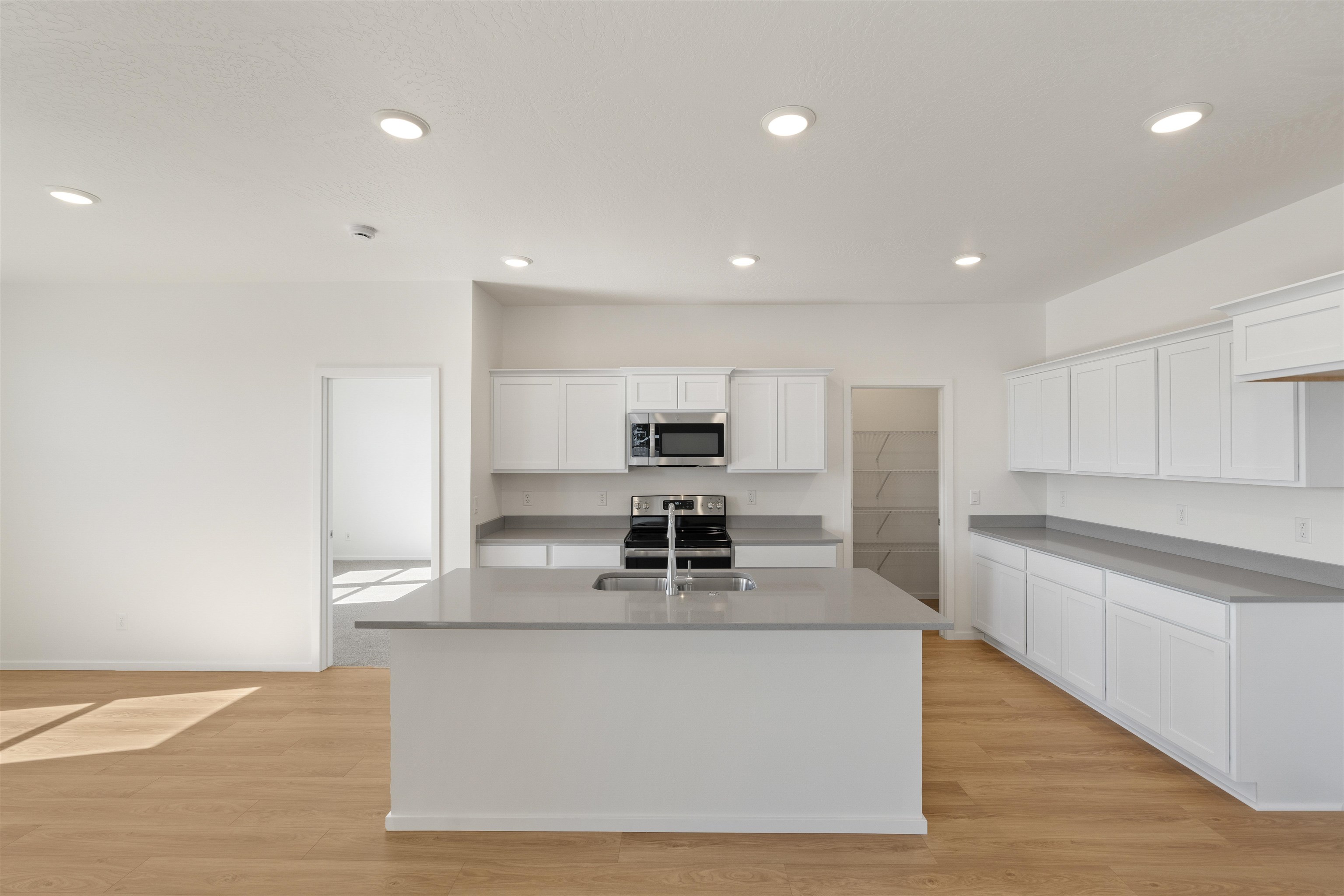 Deer Park, Washington, 99006, United States, 3 Bedrooms Bedrooms, ,2 BathroomsBathrooms,Residential,For Sale,1954532