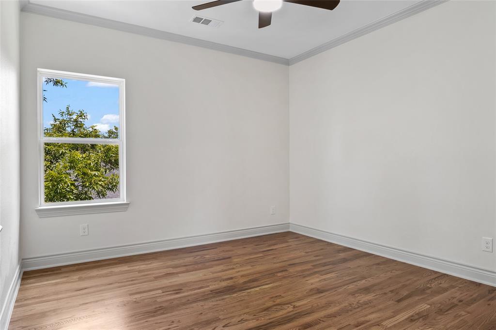 Dallas, Texas, 75212, United States, 4 Bedrooms Bedrooms, ,3 BathroomsBathrooms,Residential,For Sale,1930273