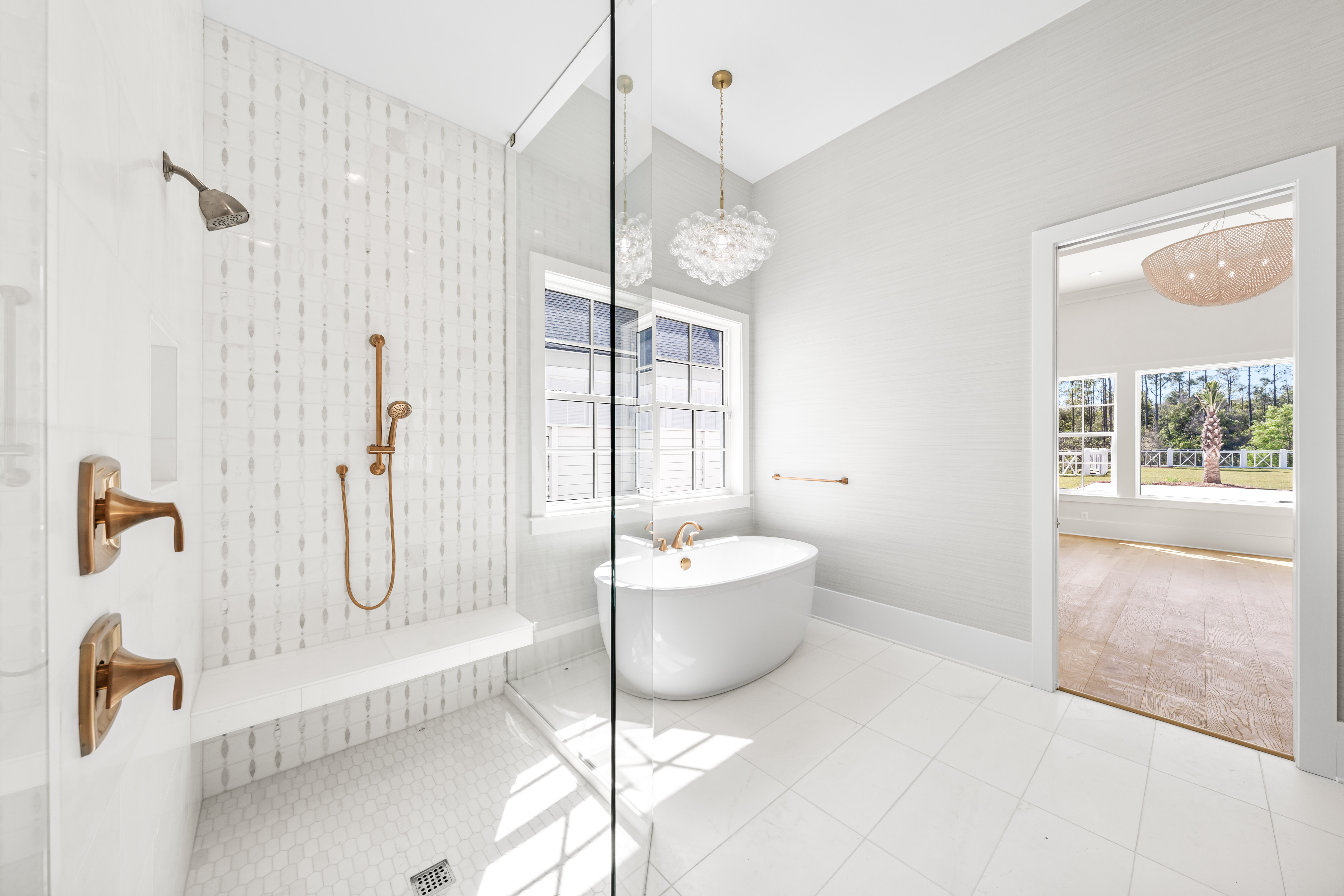  Magnificent Half-Acre Estate With Outdoor Oasis and Casita - 物件實景