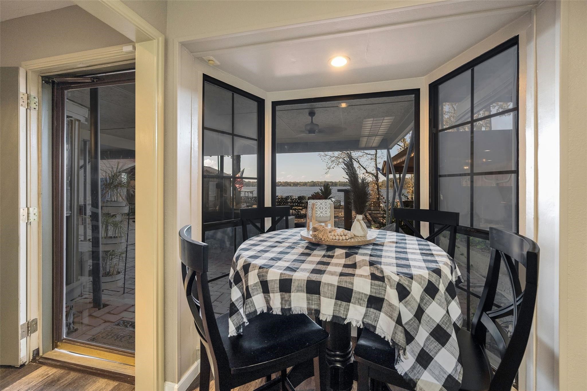 Quitman, Texas, 75783, United States, 5 Bedrooms Bedrooms, ,2 BathroomsBathrooms,Residential,For Sale,1723436