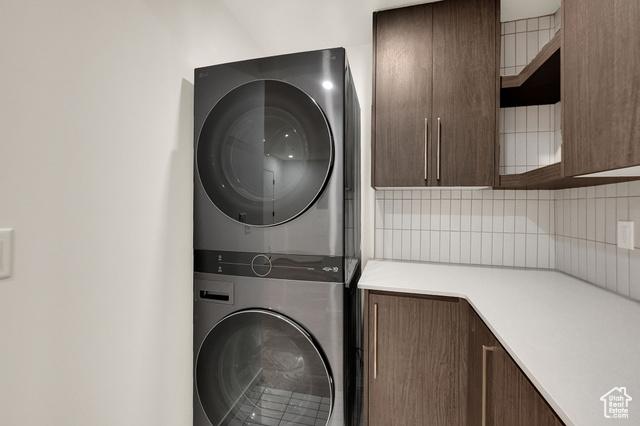 Salt Lake City, Utah, 84101, United States, 3 Bedrooms Bedrooms, ,3 BathroomsBathrooms,Residential,For Sale,1982809