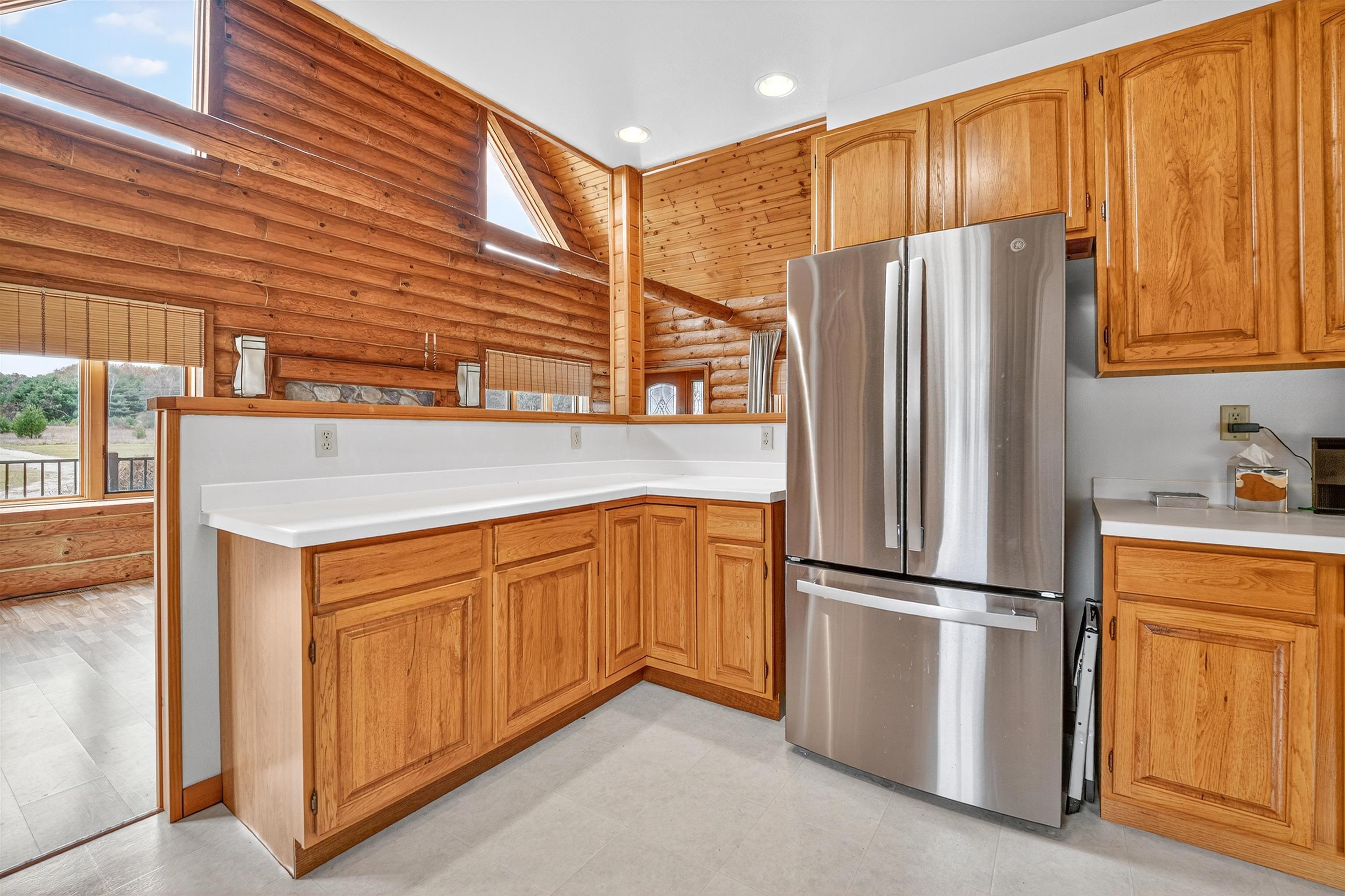 IOLA, Wisconsin, 54945, United States, 2 Bedrooms Bedrooms, ,3 BathroomsBathrooms,Residential,For Sale,1991168