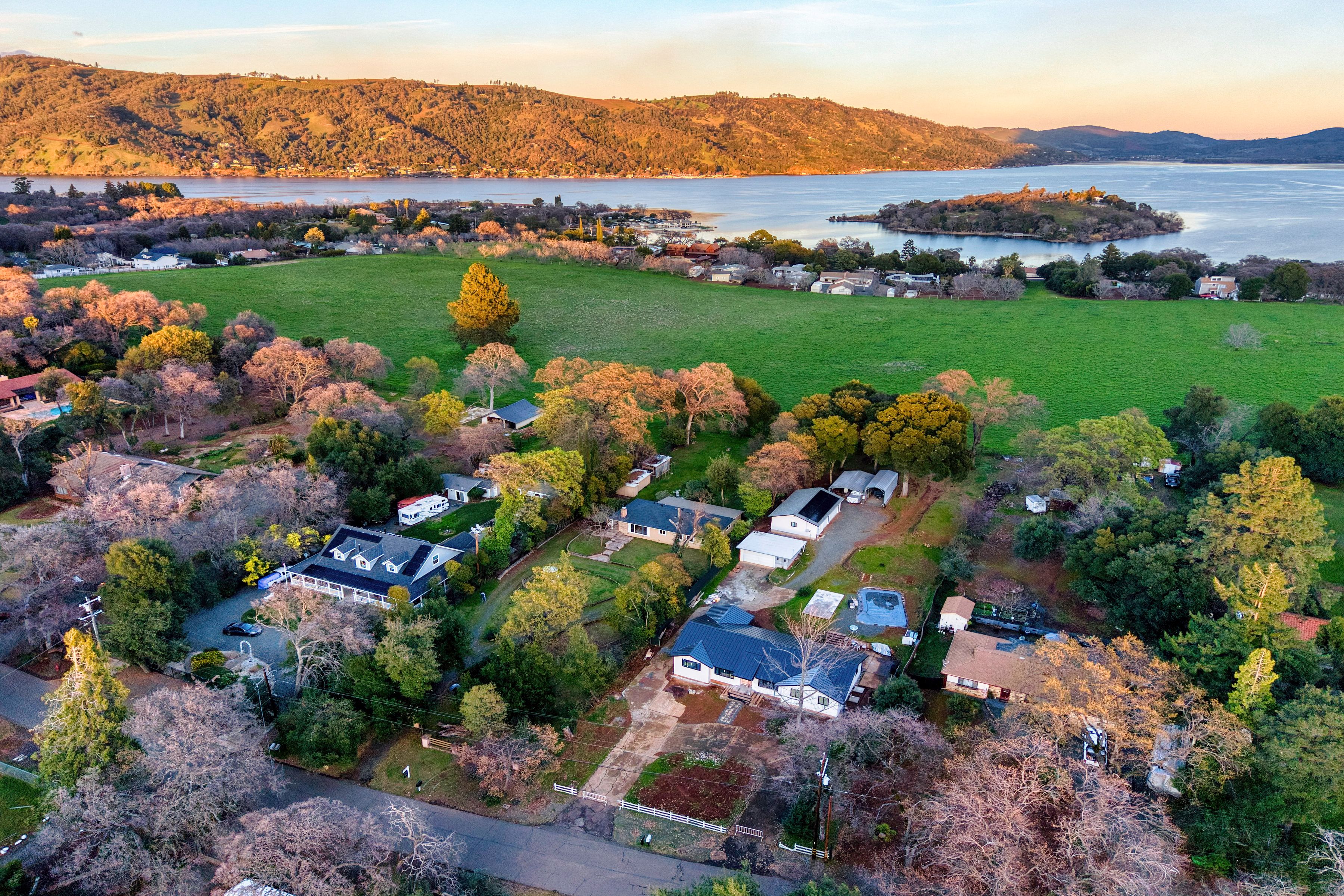  1870 Westlake Drive - 物件實景