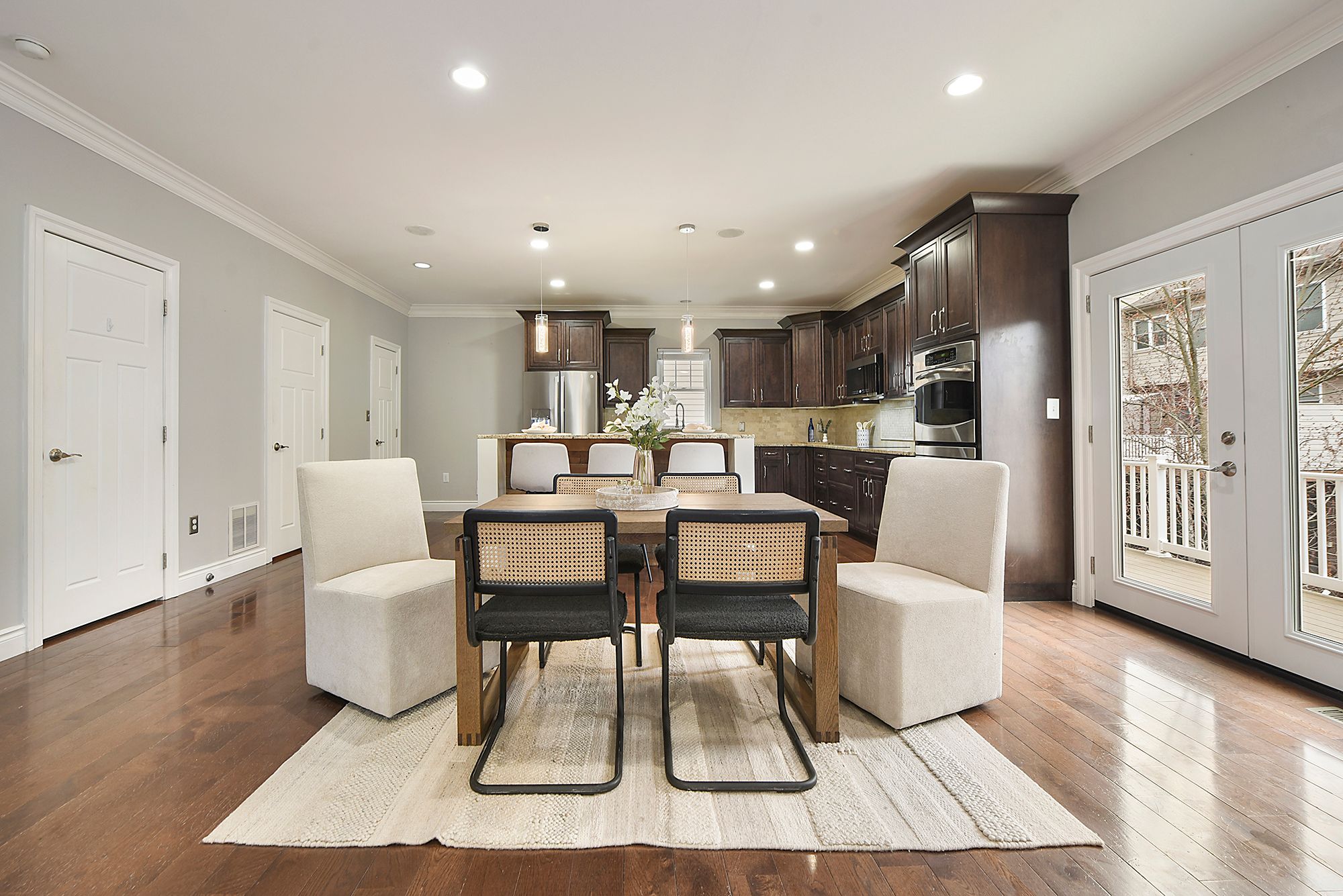  154 Sweetbriar Village Trail - 物件實景