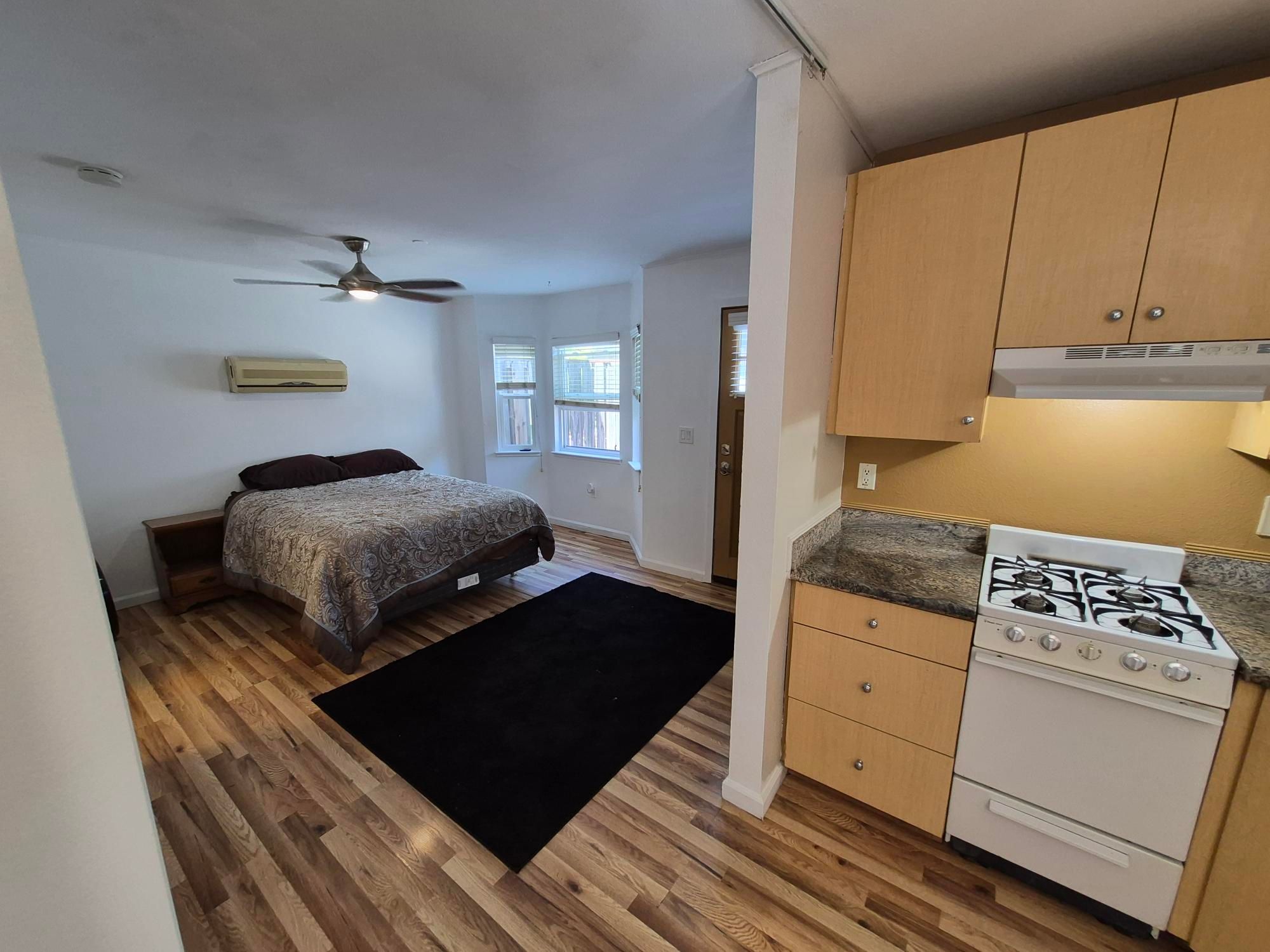  Rare Opportunity in Valley Oak Villas - 物件實景