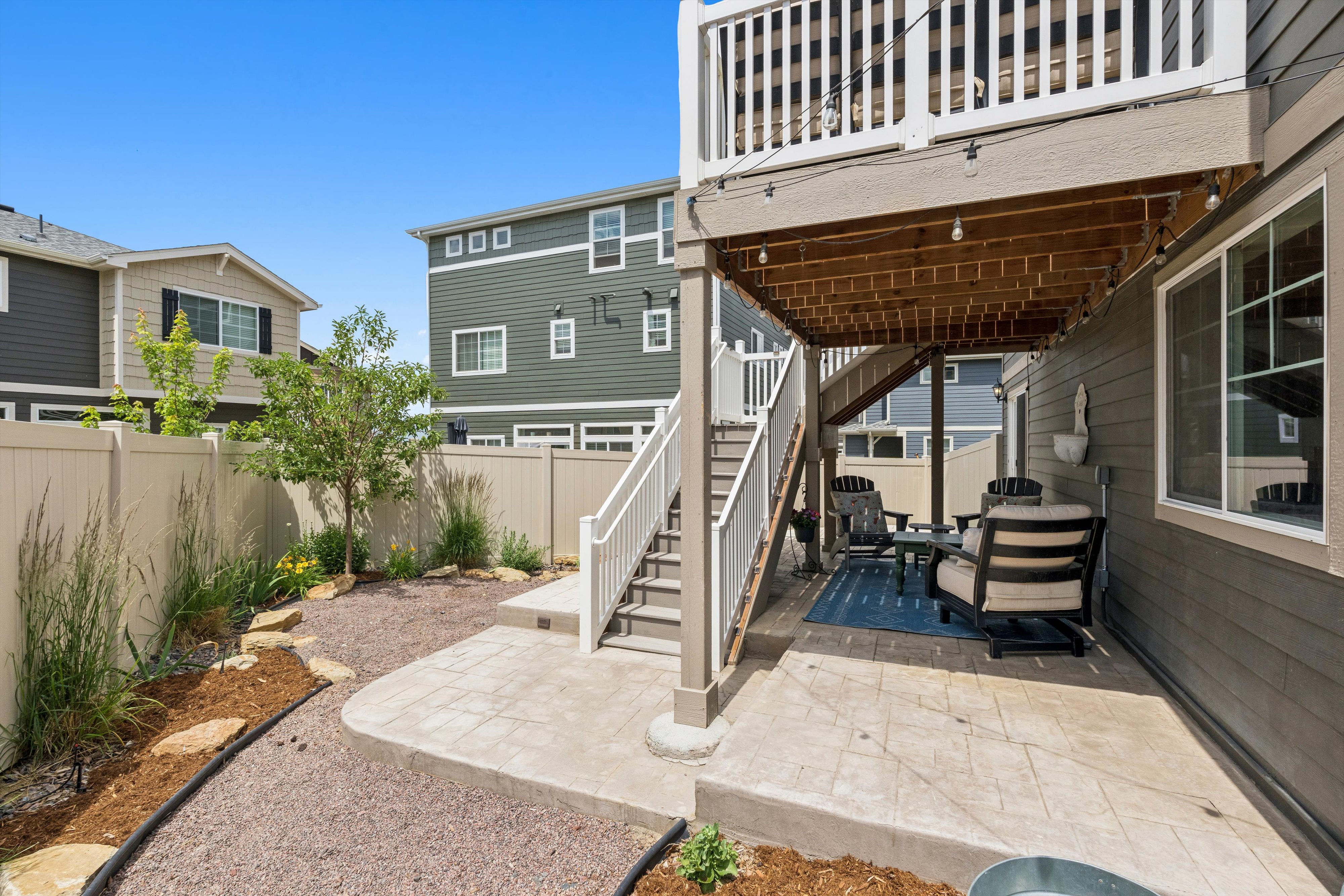  Highly Sought-after Volante Model Carriage House in Erie Highlands - 物件實景