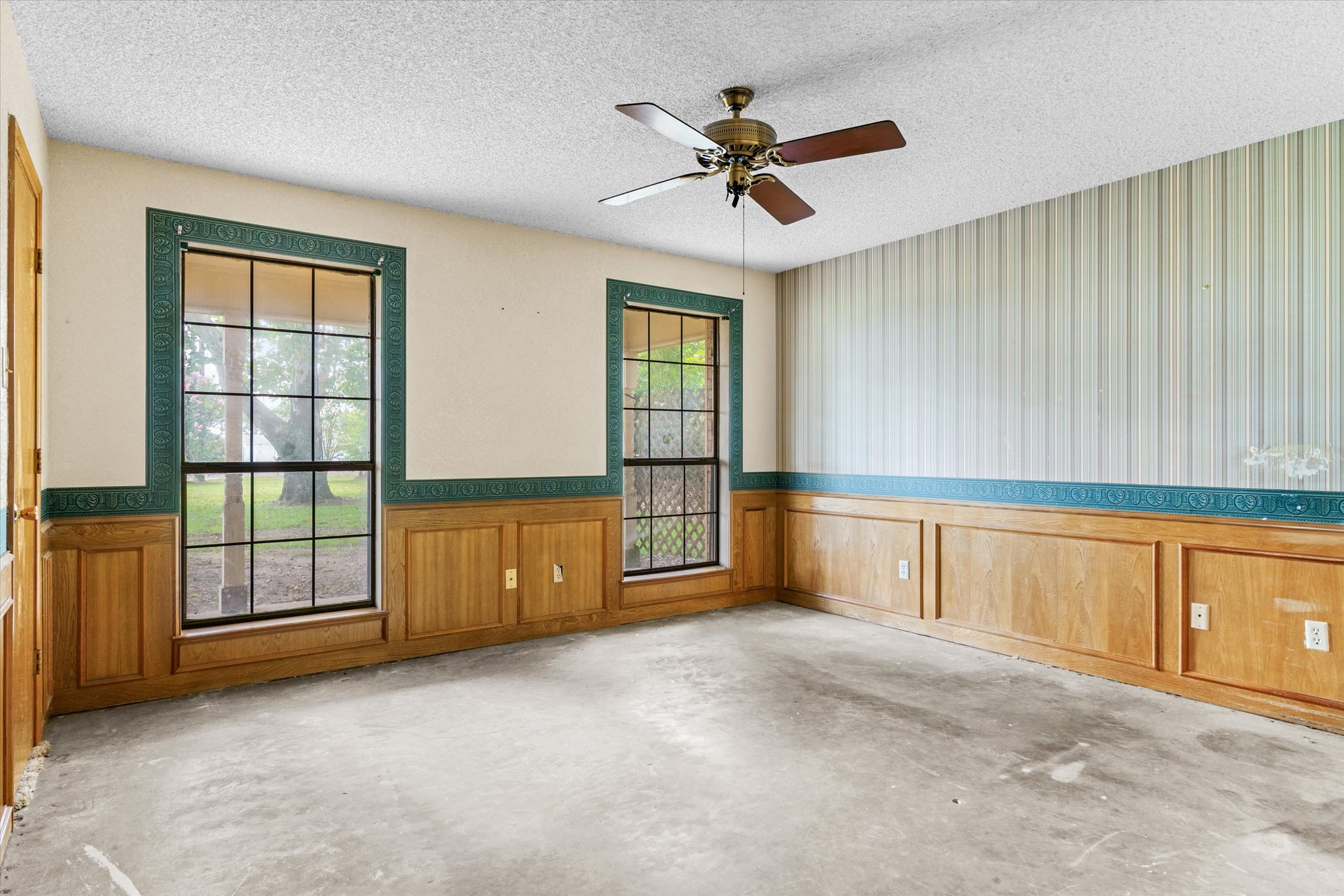 Canton, Texas, 75103, United States, 3 Bedrooms Bedrooms, ,2 BathroomsBathrooms,Residential,For Sale,1974992