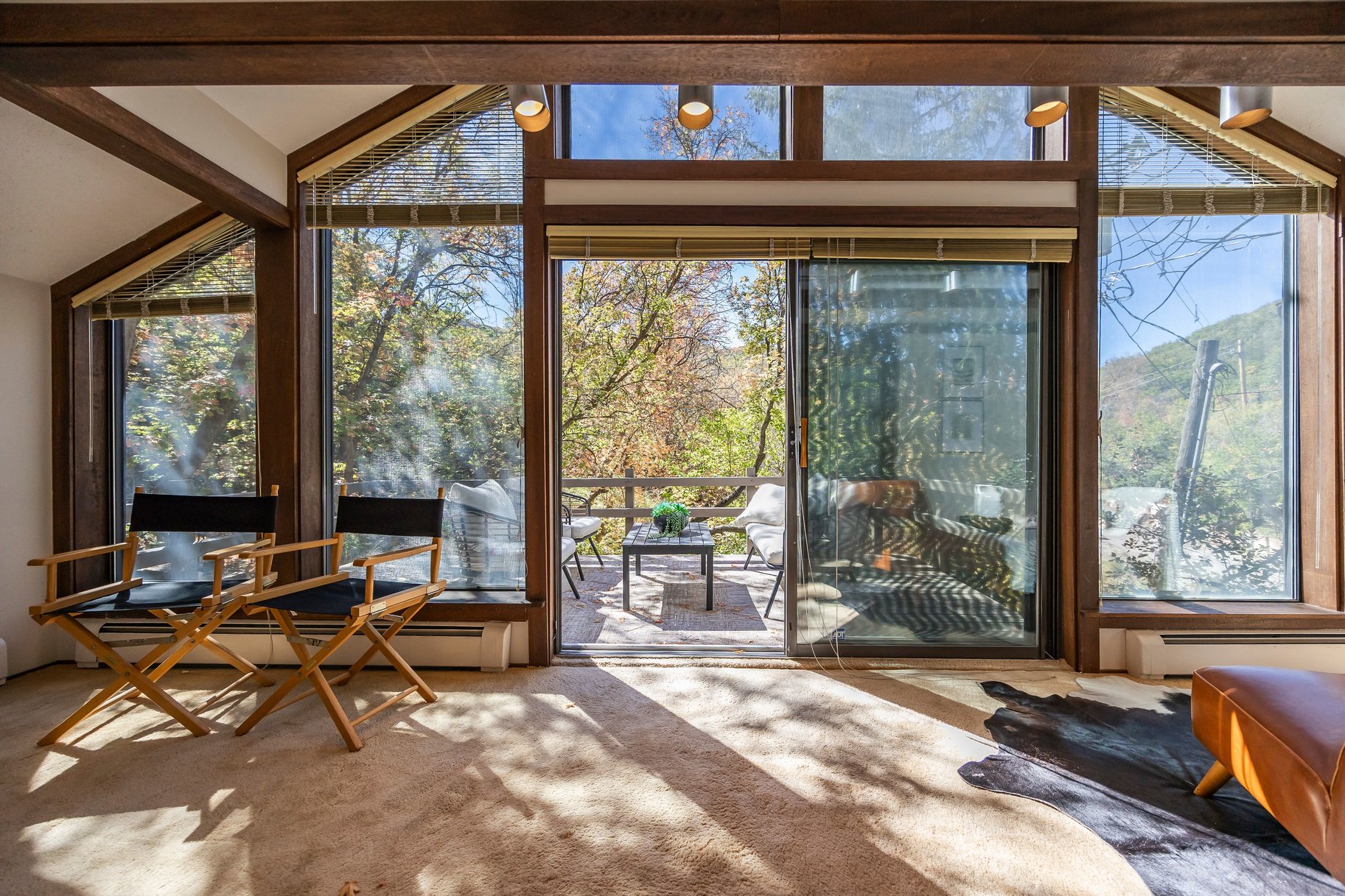  Mid-Century Modern Living in Emigration Canyon - 物件實景