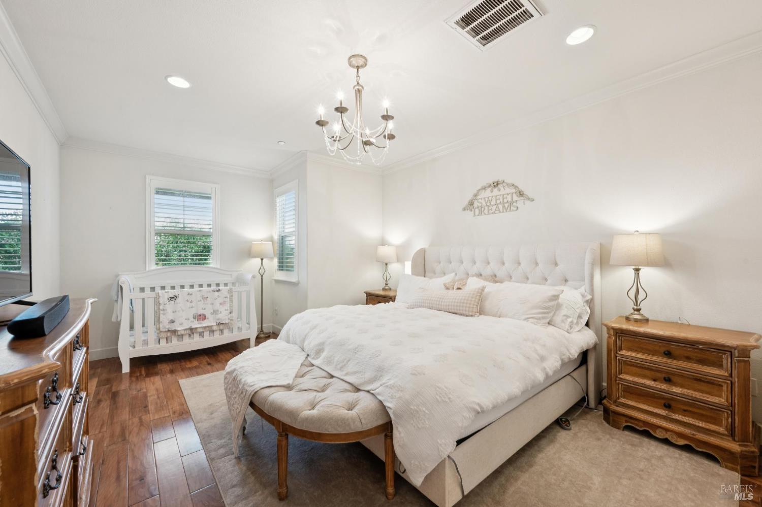 Petaluma, California, 94952, United States, 3 Bedrooms Bedrooms, ,3 BathroomsBathrooms,Residential,For Sale,1989207