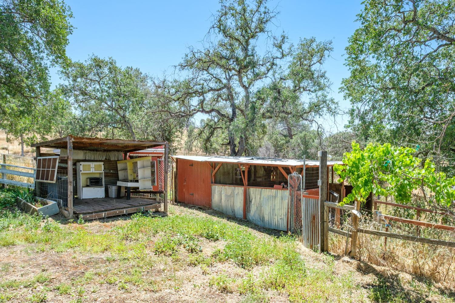 Raymond, California, 93653, United States, 3 Bedrooms Bedrooms, ,3 BathroomsBathrooms,Residential,For Sale,2048178