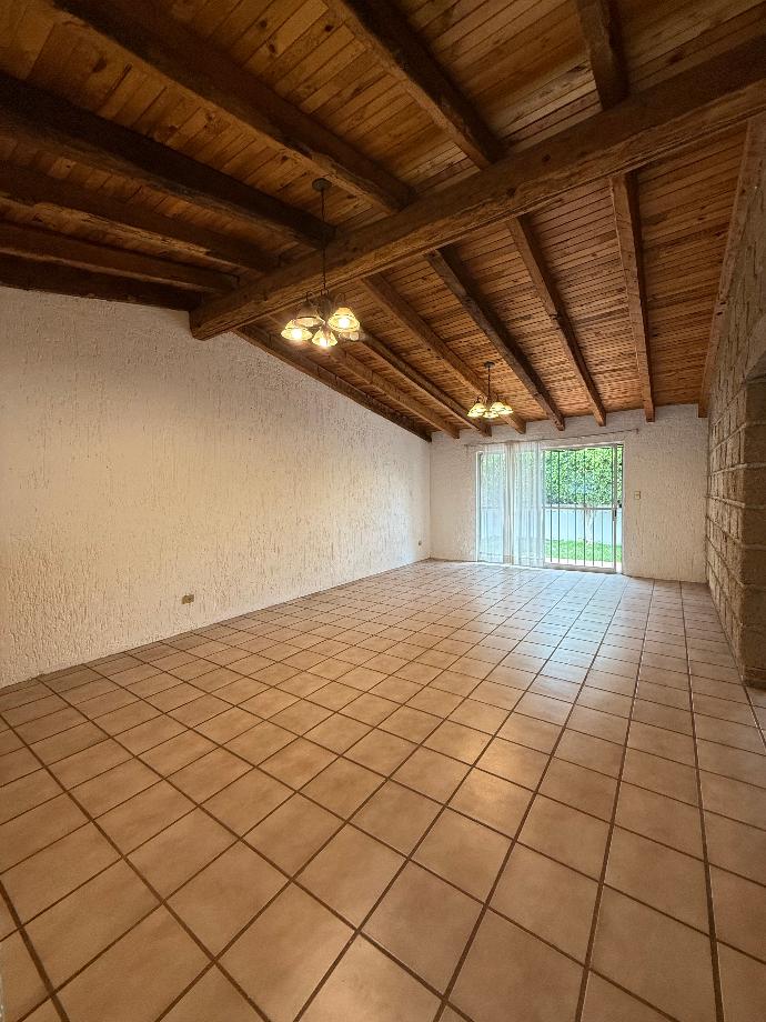 Querétaro, Querétaro, 76100, Mexico, 2 Bedrooms Bedrooms, ,2 BathroomsBathrooms,Residential,For Sale,1926939