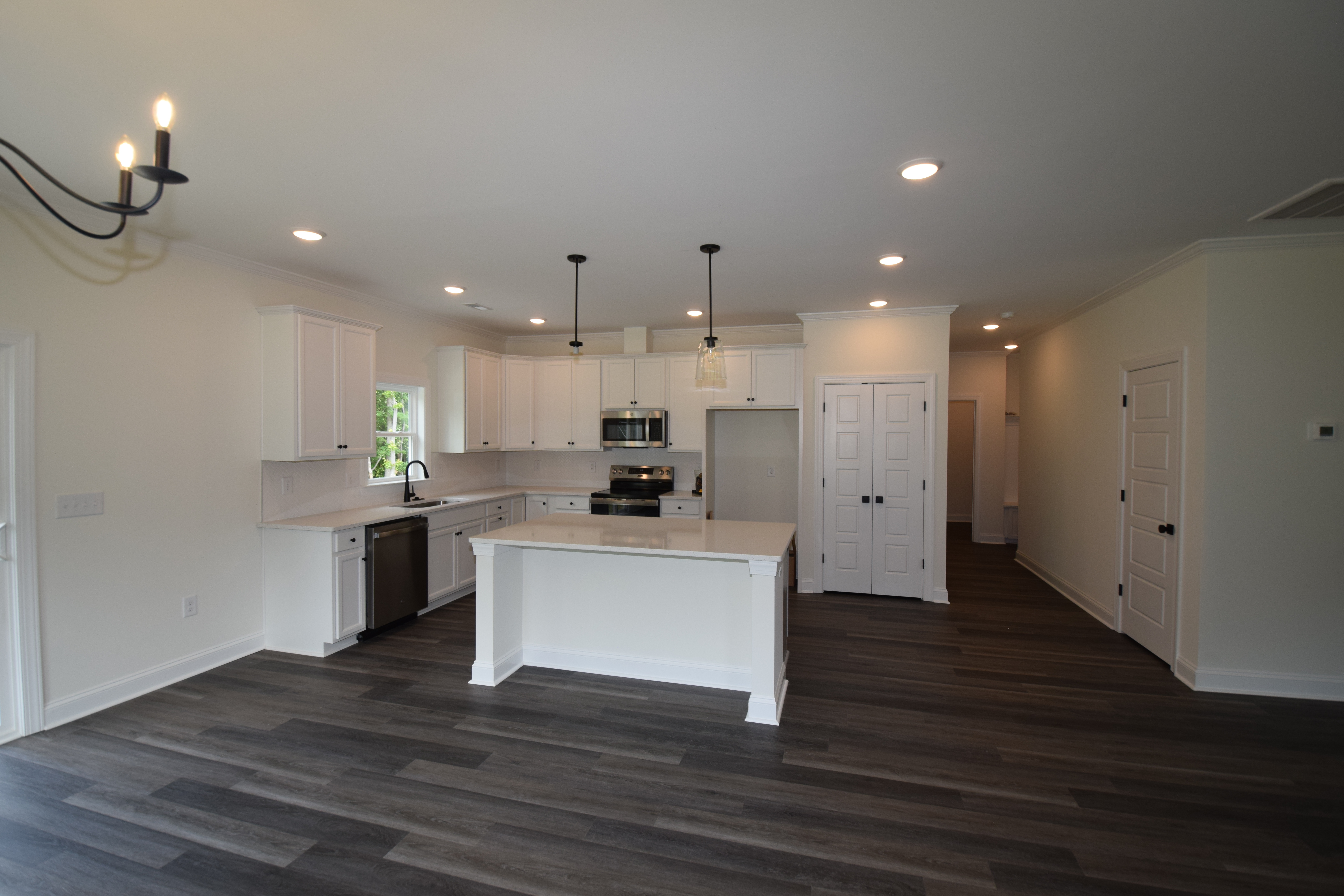 Monroe, North Carolina, 28110, United States, 3 Bedrooms Bedrooms, ,2 BathroomsBathrooms,Residential,For Sale,1888707