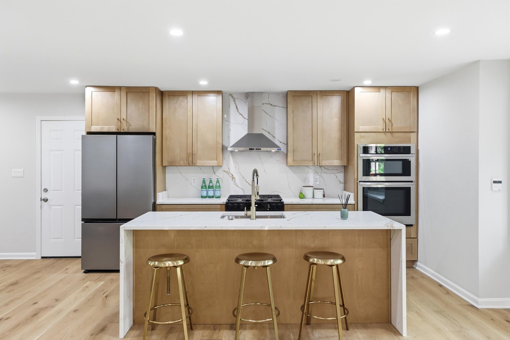  12136 Westwood Hills Drive, Herndon, VA, 20171 - 物件實景