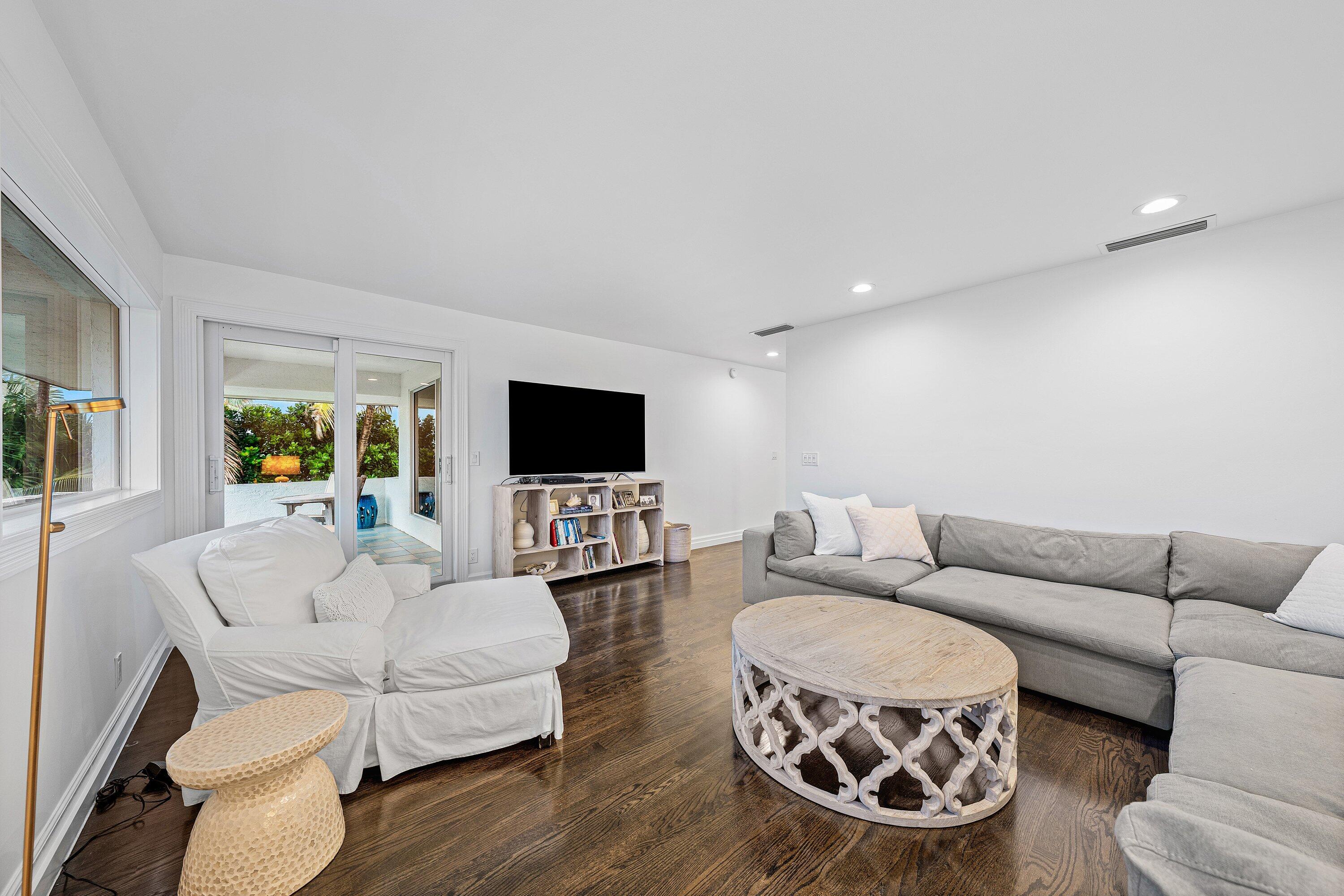 Ocean Ridge, Florida, 33435, United States, 3 Bedrooms Bedrooms, ,5 BathroomsBathrooms,Residential,For Sale,1951492