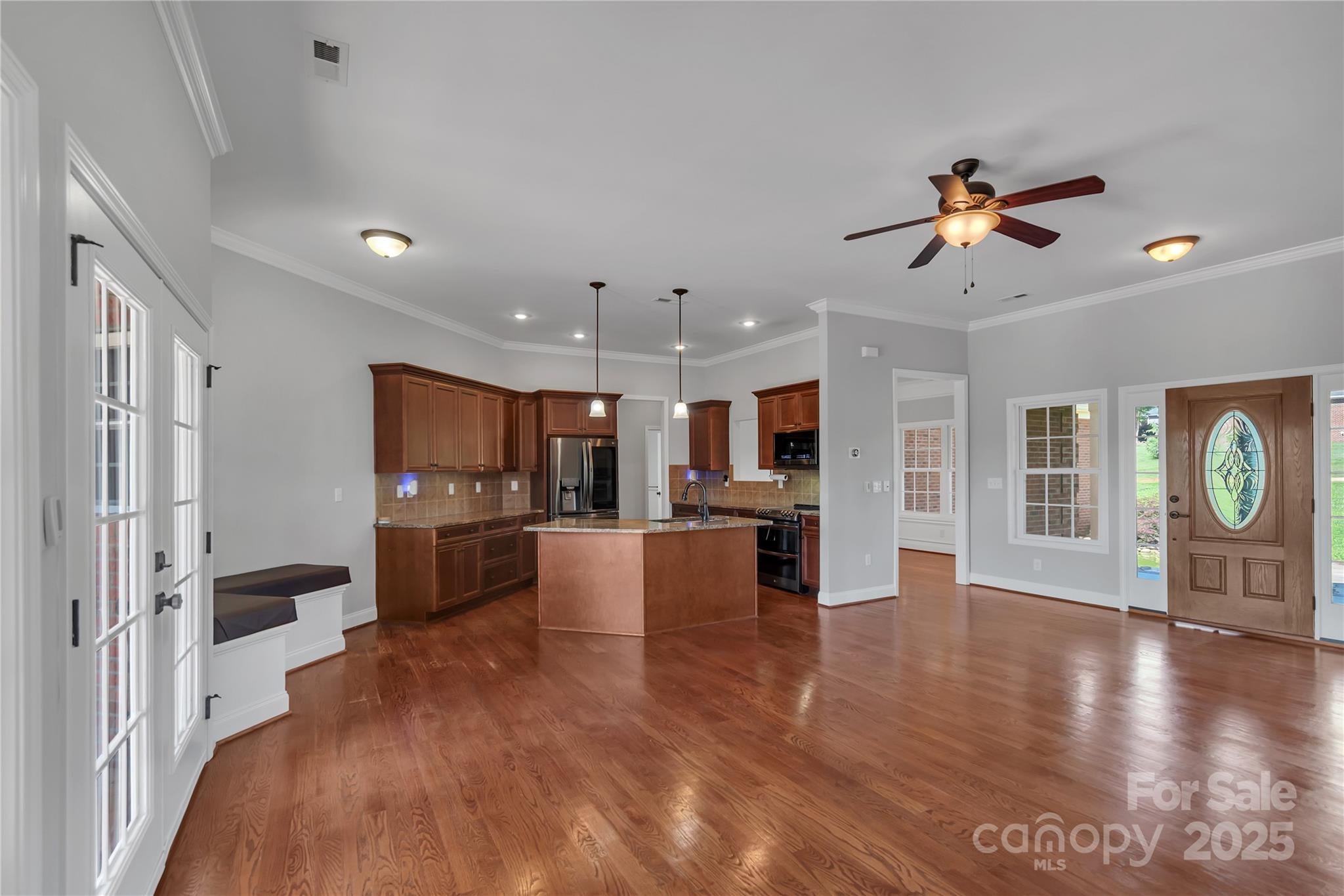 Shelby, North Carolina, 28150, United States, 3 Bedrooms Bedrooms, ,4 BathroomsBathrooms,Residential,For Sale,1868459