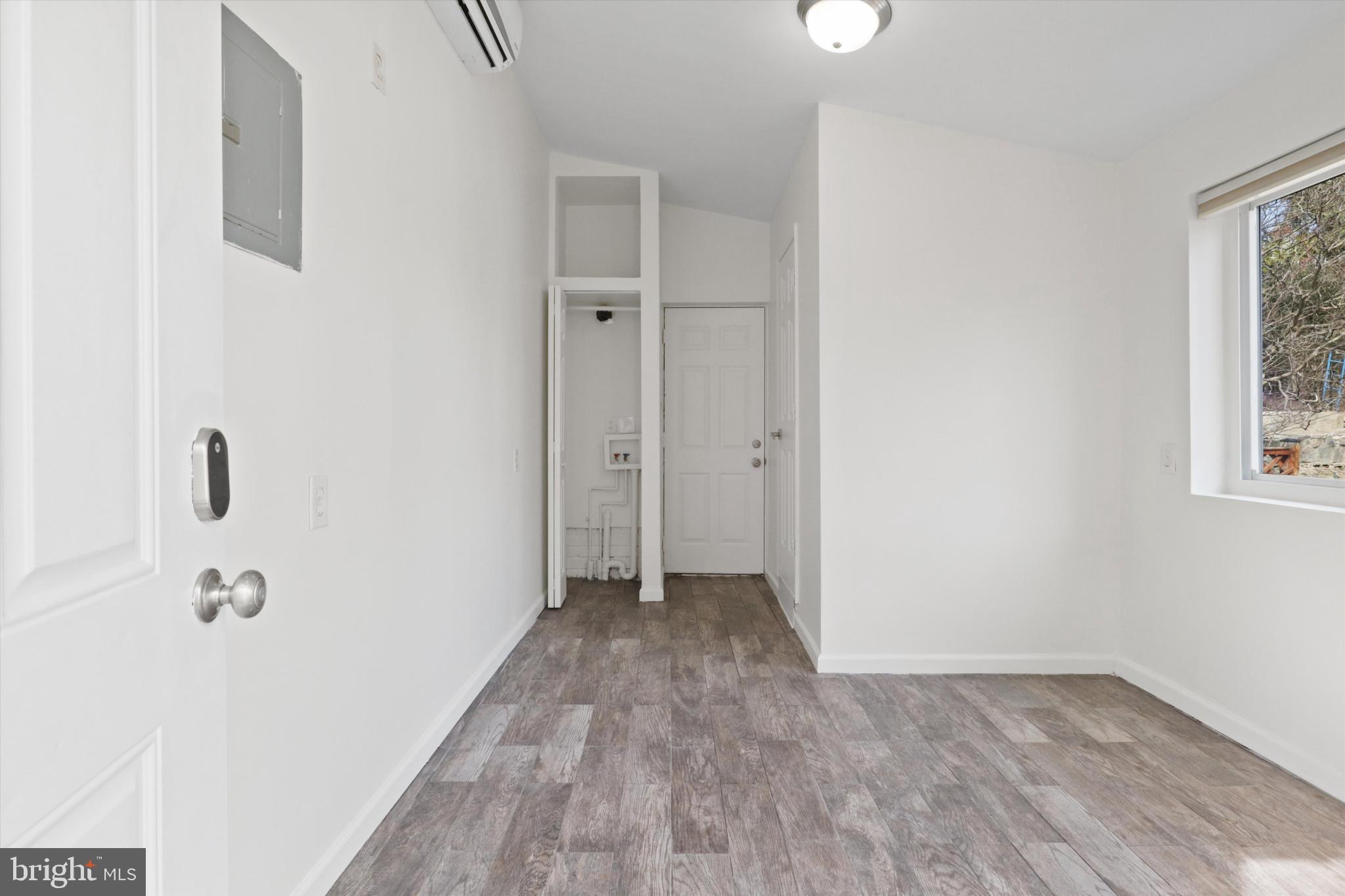 Washington, District of Columbia, 20012, United States, 2 Bedrooms Bedrooms, ,2 BathroomsBathrooms,Residential,For Sale,1983758