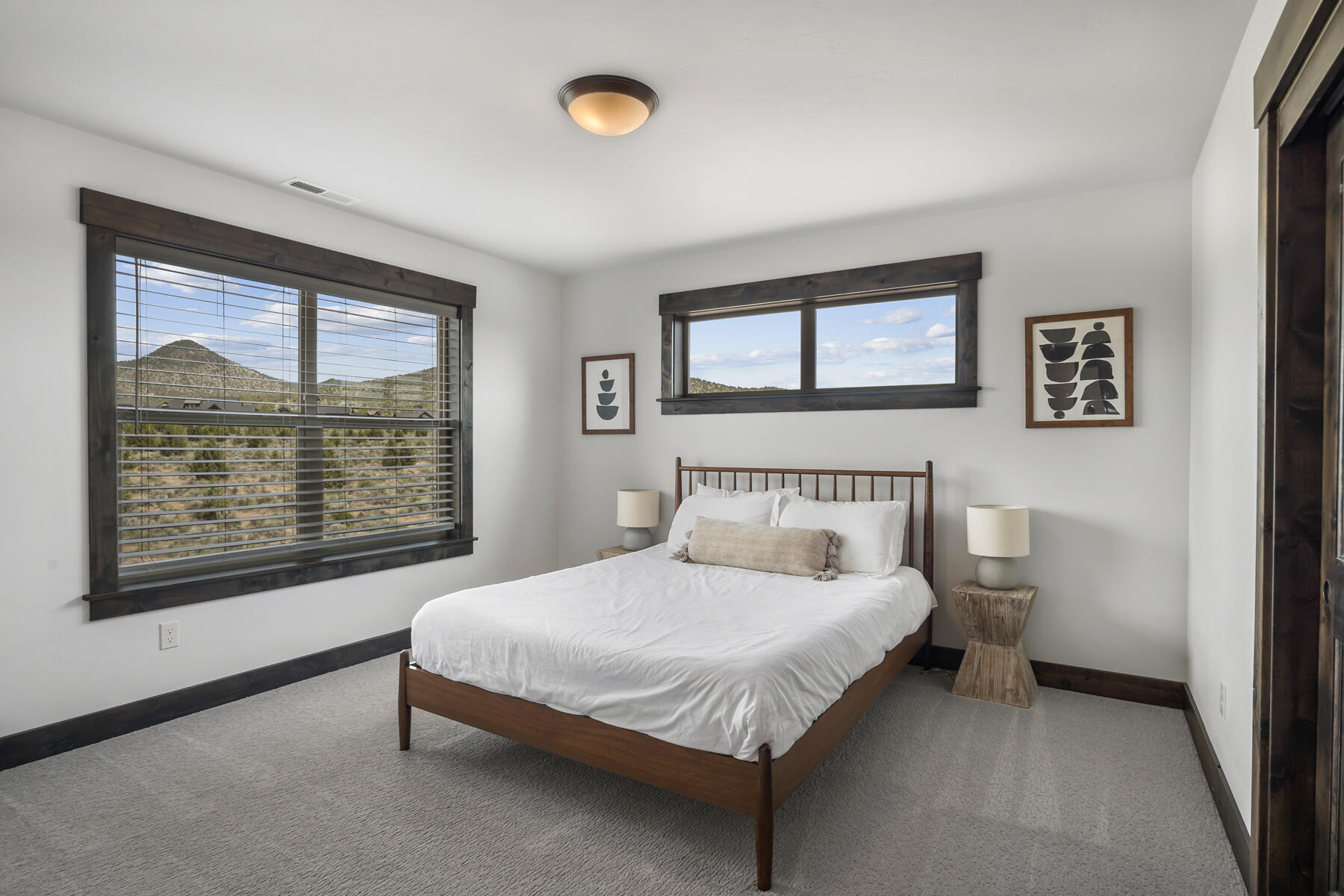 Powell Butte, Oregon, 97753, United States, 4 Bedrooms Bedrooms, ,3 BathroomsBathrooms,Residential,For Sale,1827363