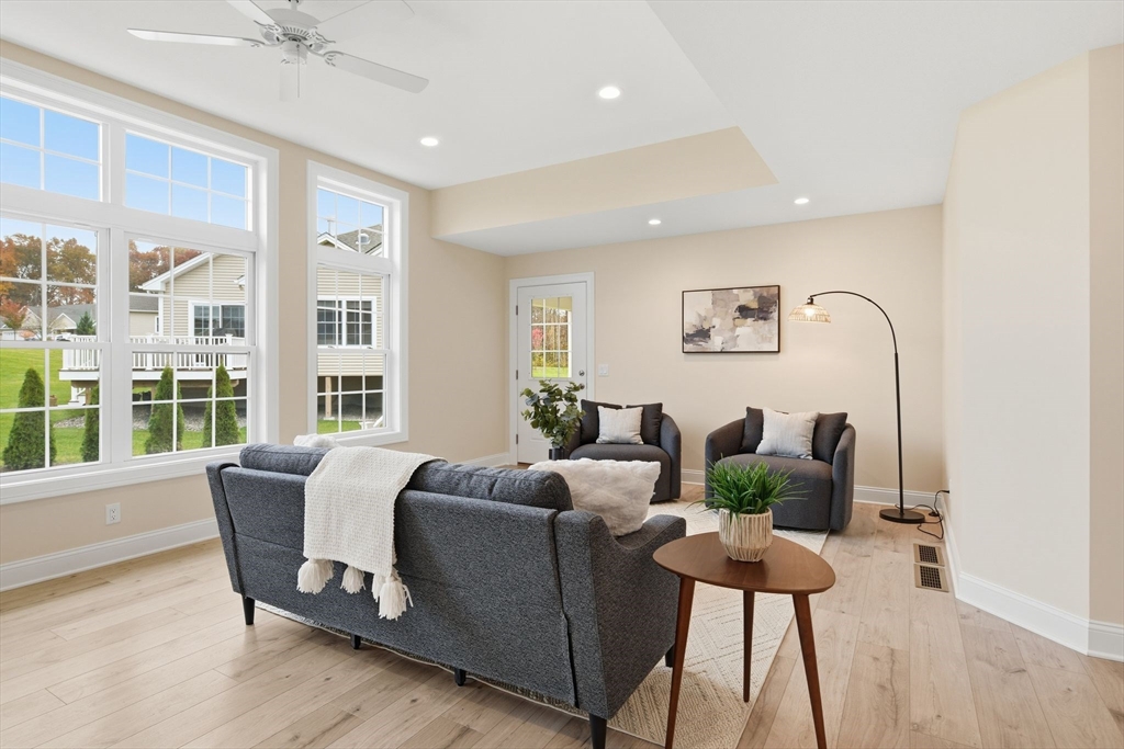 Wilbraham, Massachusetts, 01095, United States, 2 Bedrooms Bedrooms, ,2 BathroomsBathrooms,Residential,For Sale,1987611