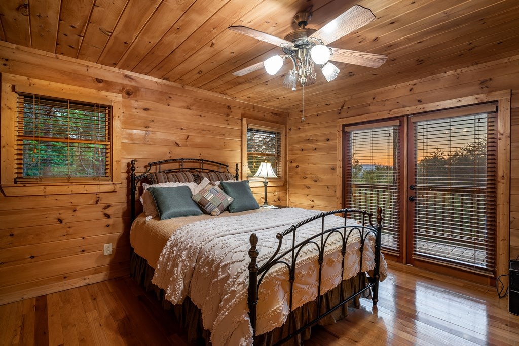 Mineral Bluff, Georgia, 30559, United States, 3 Bedrooms Bedrooms, ,3 BathroomsBathrooms,Residential,For Sale,1986292