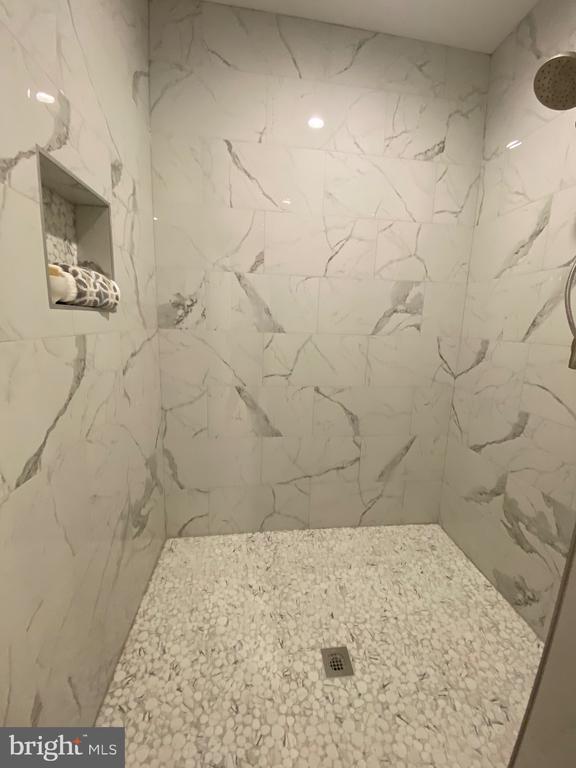 Fredericksburg, Virginia, 22401, United States, 4 Bedrooms Bedrooms, ,3 BathroomsBathrooms,Residential,For Sale,1916037