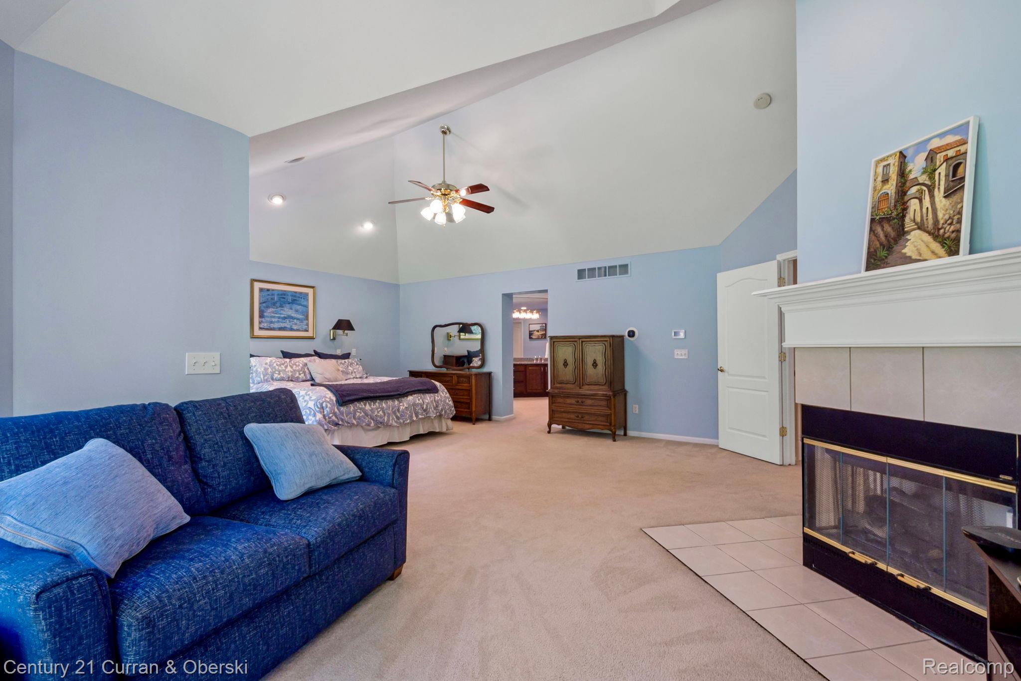 Novi, Michigan, 48374, United States, 4 Bedrooms Bedrooms, ,6 BathroomsBathrooms,Residential,For Sale,1914653