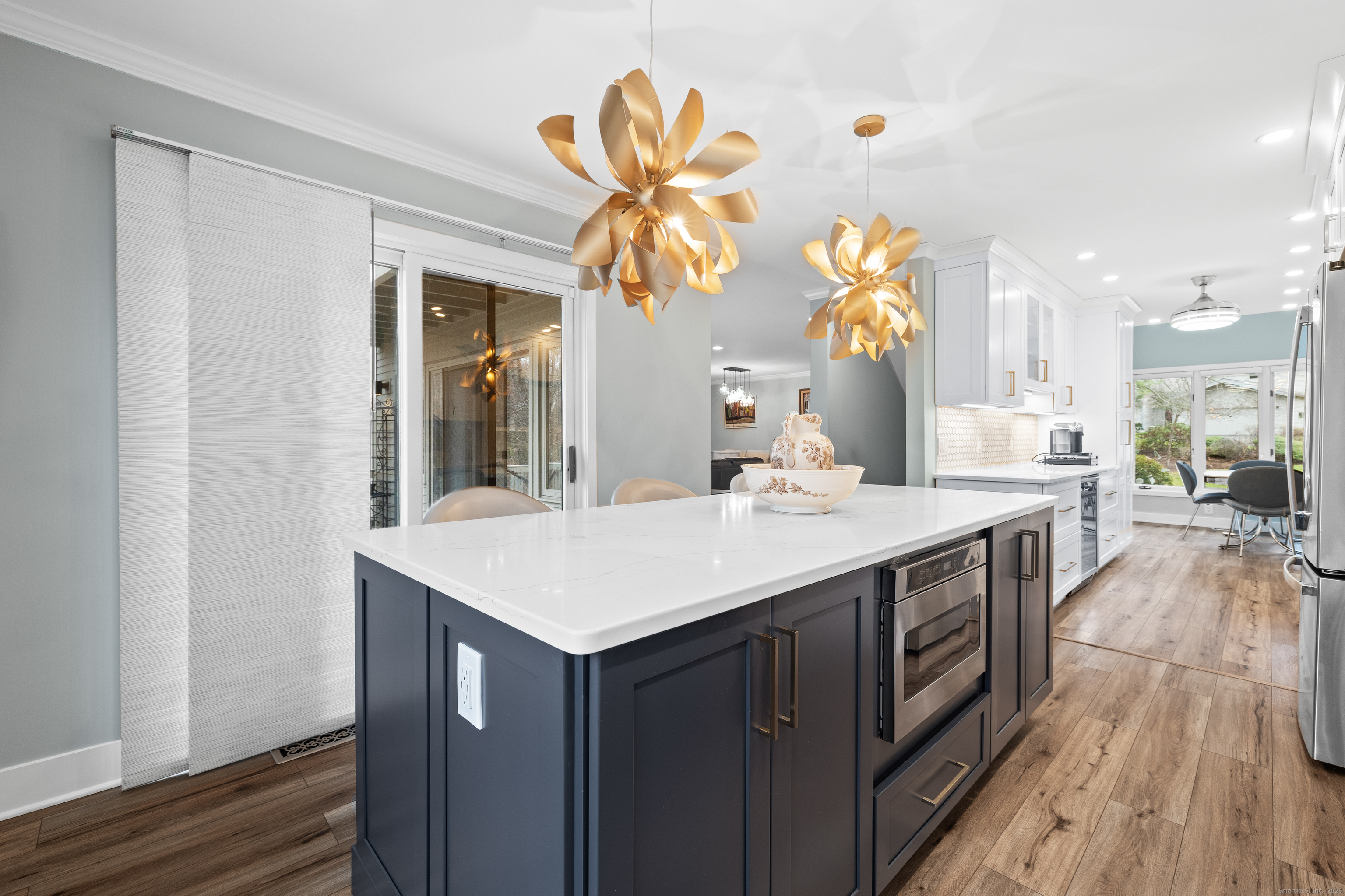 Avon, Connecticut, 06001, United States, 3 Bedrooms Bedrooms, ,4 BathroomsBathrooms,Residential,For Sale,1999811