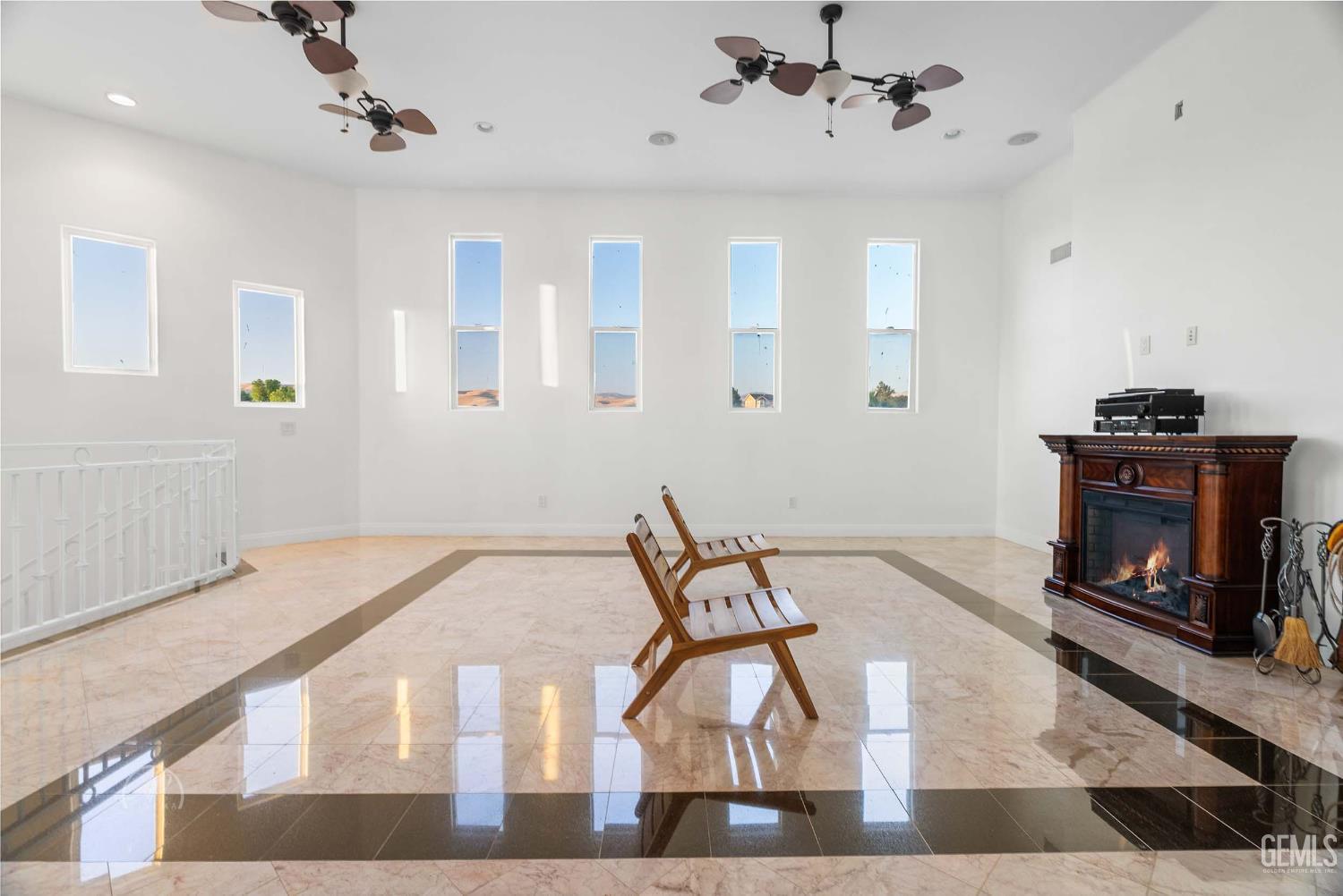 Bakersfield, California, 93308, United States, 4 Bedrooms Bedrooms, ,5 BathroomsBathrooms,Residential,For Sale,1992415