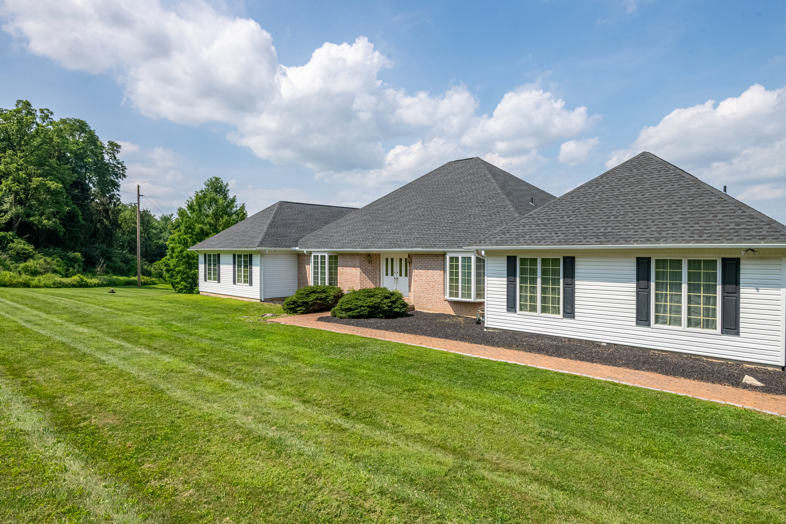 Sinking Spring, Pennsylvania, 19608, United States, 5 Bedrooms Bedrooms, ,5 BathroomsBathrooms,Residential,For Sale,1900747