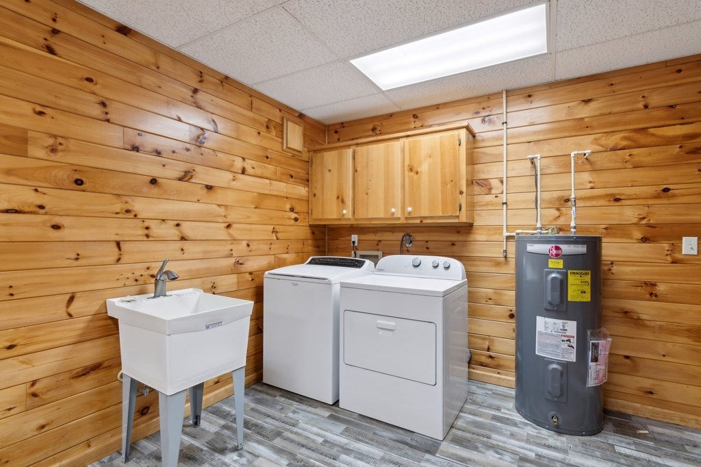 Morganton, Georgia, 30560, United States, 3 Bedrooms Bedrooms, ,4 BathroomsBathrooms,Residential,For Sale,1858984