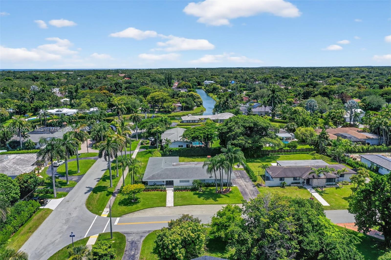 Palmetto Bay, Florida, 33158, United States, 4 Bedrooms Bedrooms, ,4 BathroomsBathrooms,Residential,For Sale,1900874