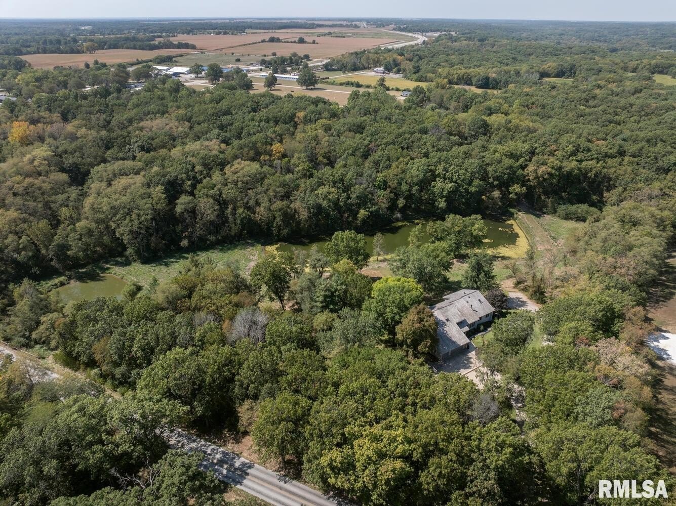 Macomb, Illinois, 61455, United States, 6 Bedrooms Bedrooms, ,5 BathroomsBathrooms,Residential,For Sale,1982236