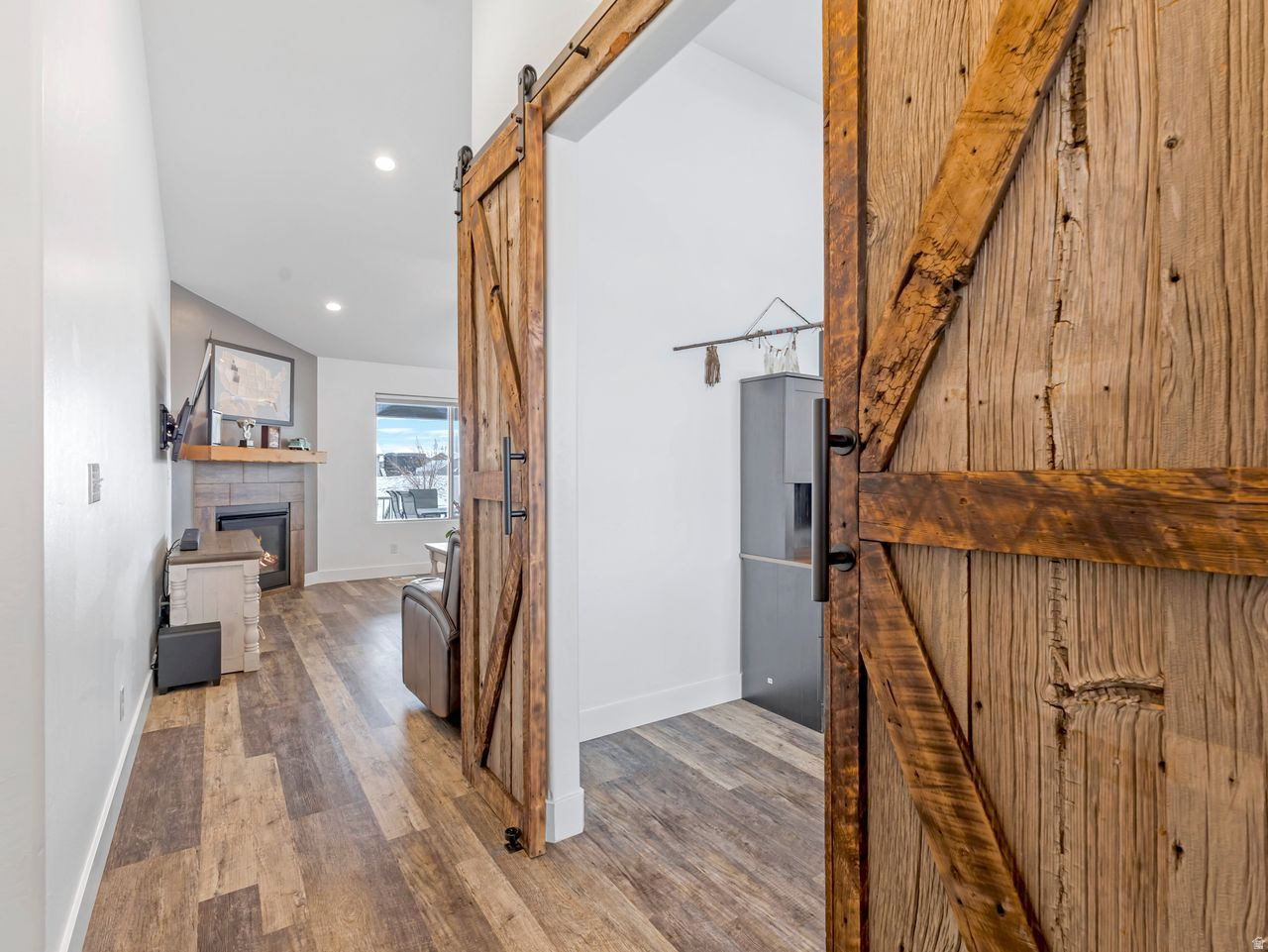 Grantsville, Utah, 84029, United States, 6 Bedrooms Bedrooms, ,3 BathroomsBathrooms,Residential,For Sale,2003482