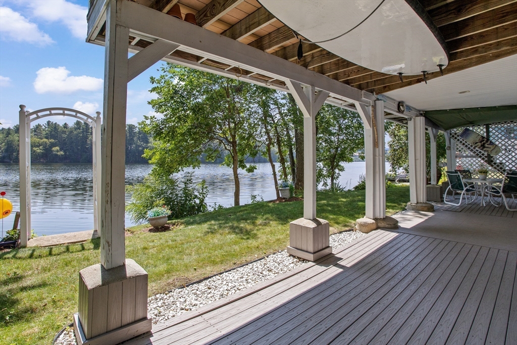 Methuen, Massachusetts, 01844, United States, 3 Bedrooms Bedrooms, ,2 BathroomsBathrooms,Residential,For Sale,1929056
