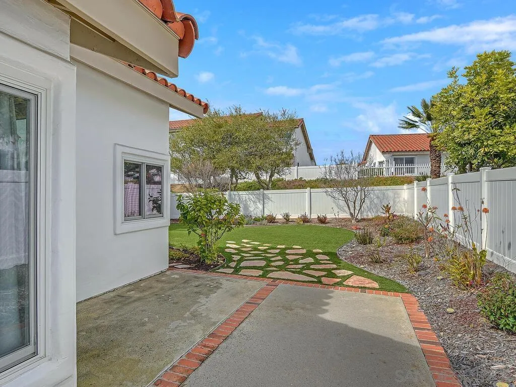 Oceanside, California, 92056, United States, 2 Bedrooms Bedrooms, ,1 BathroomBathrooms,Residential,For Sale,1866324