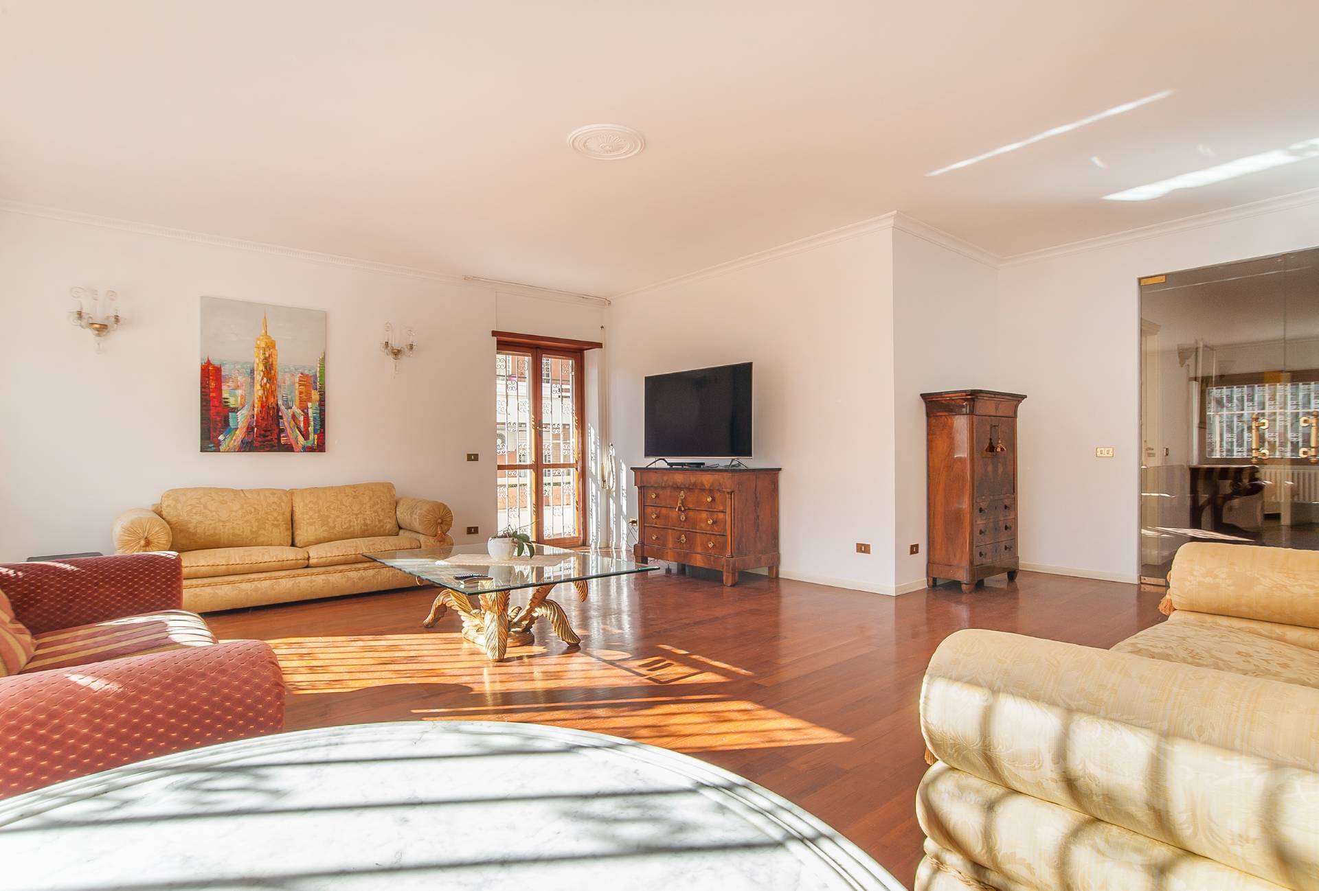 Roma, Roma, 00100, IT, 5 Bedrooms Bedrooms, ,3 BathroomsBathrooms,Residential,For Sale,1738705