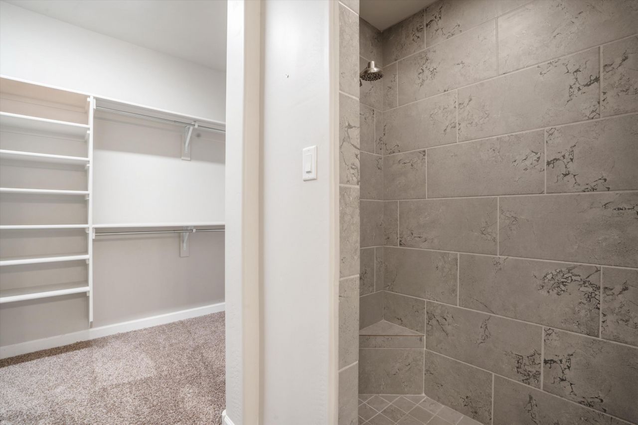 Rio Rancho, New Mexico, 87124, United States, 4 Bedrooms Bedrooms, ,4 BathroomsBathrooms,Residential,For Sale,1919636