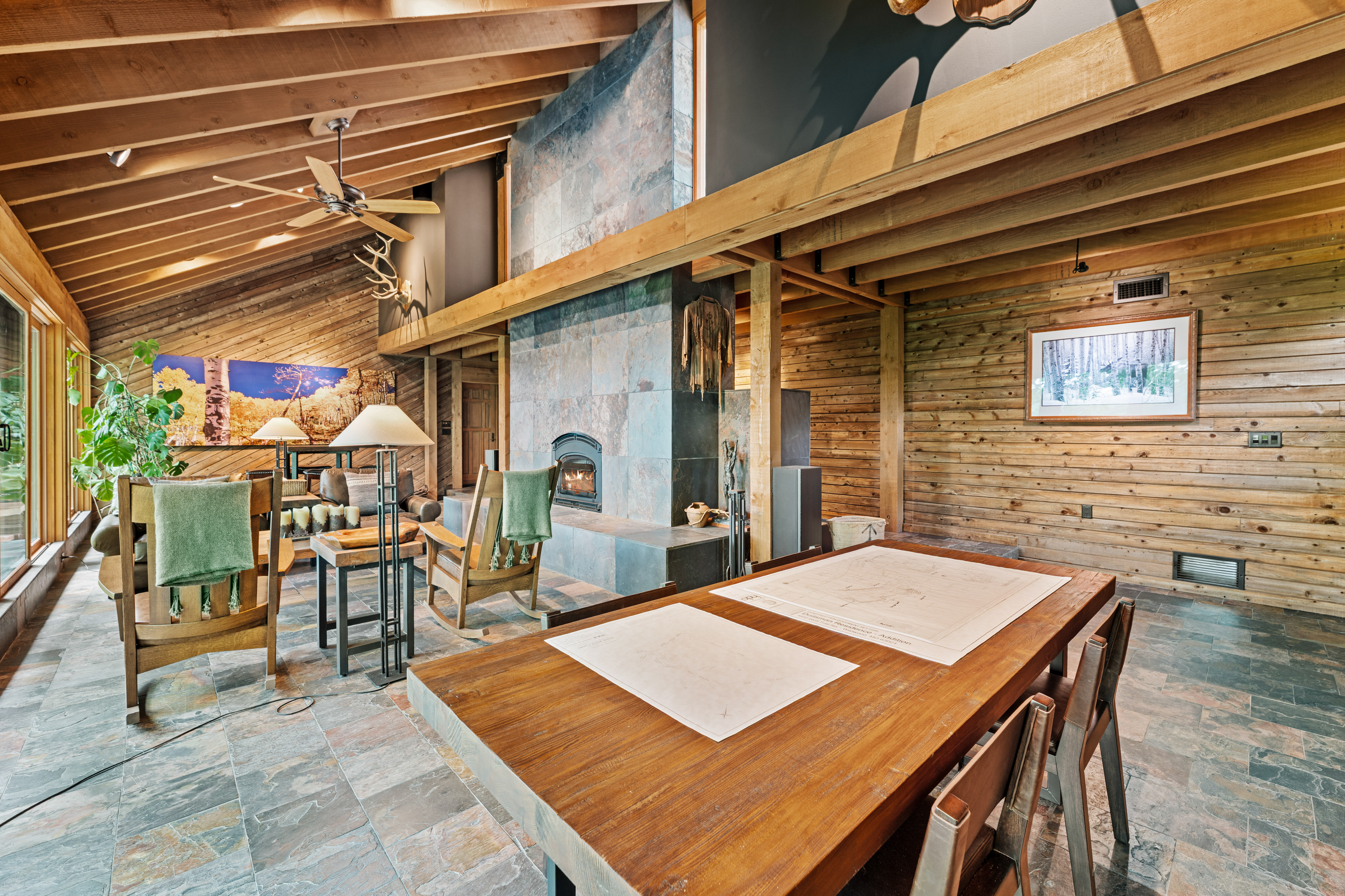  Striking Custom Home Set on 3.49 Private Acres in Wildwood - 物件實景