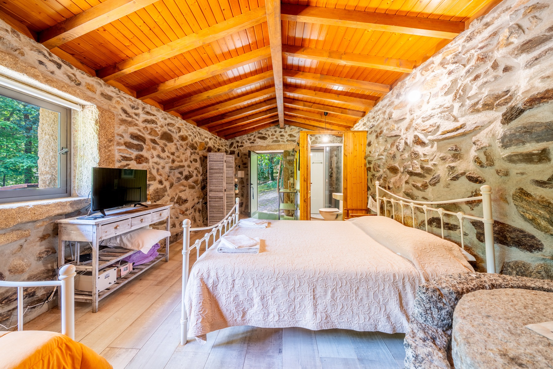  Farm, 8 bedrooms, for Sale - 物件實景