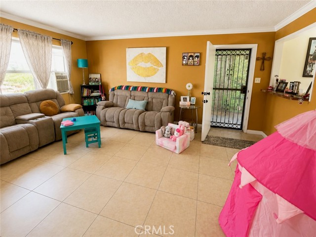 Montebello, California, 90640, United States, 10 Bedrooms Bedrooms, ,6 BathroomsBathrooms,Residential,For Sale,2044755