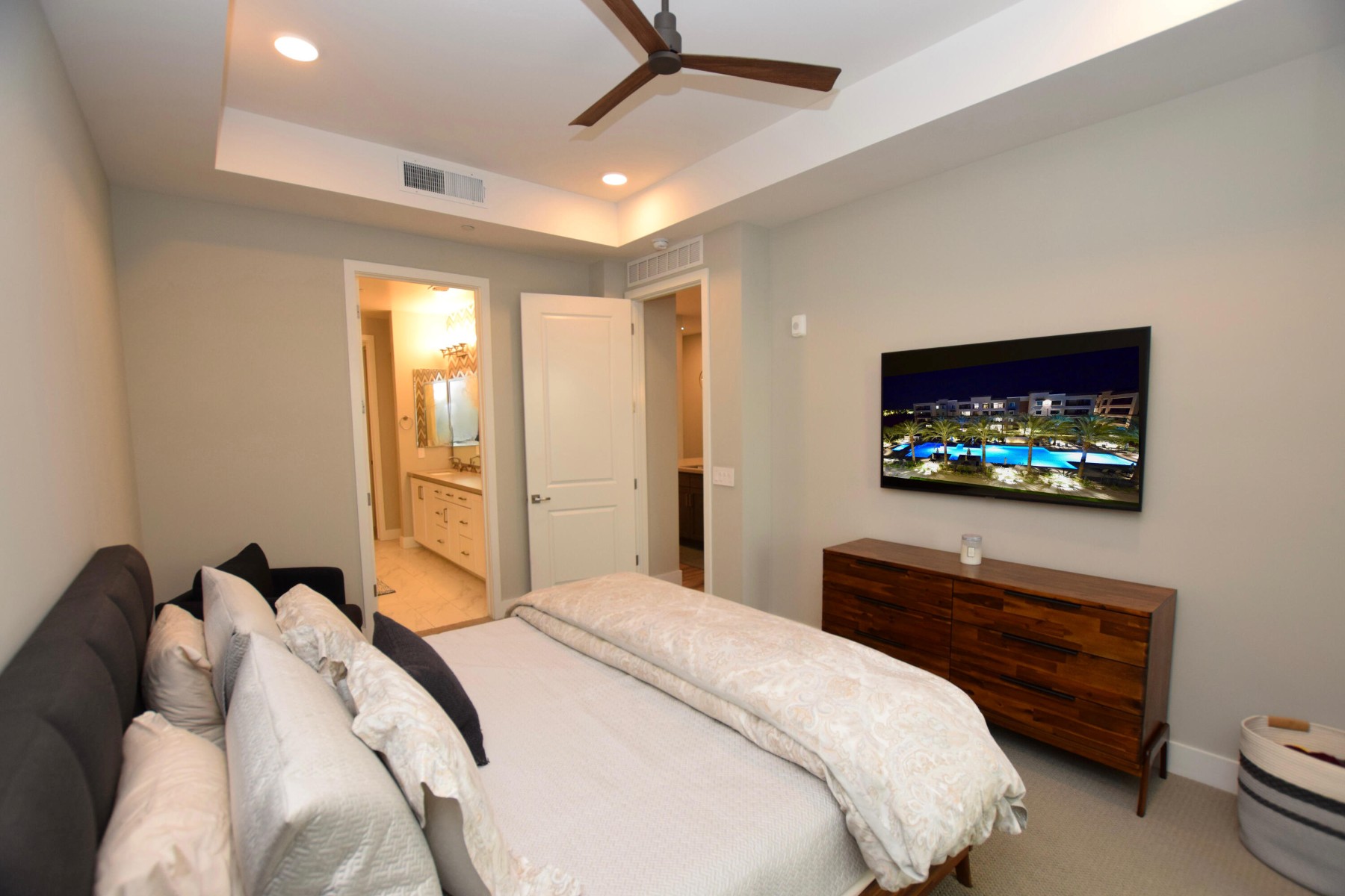  5250 E Deer Valley Drive  Phoenix, AZ - 物件實景