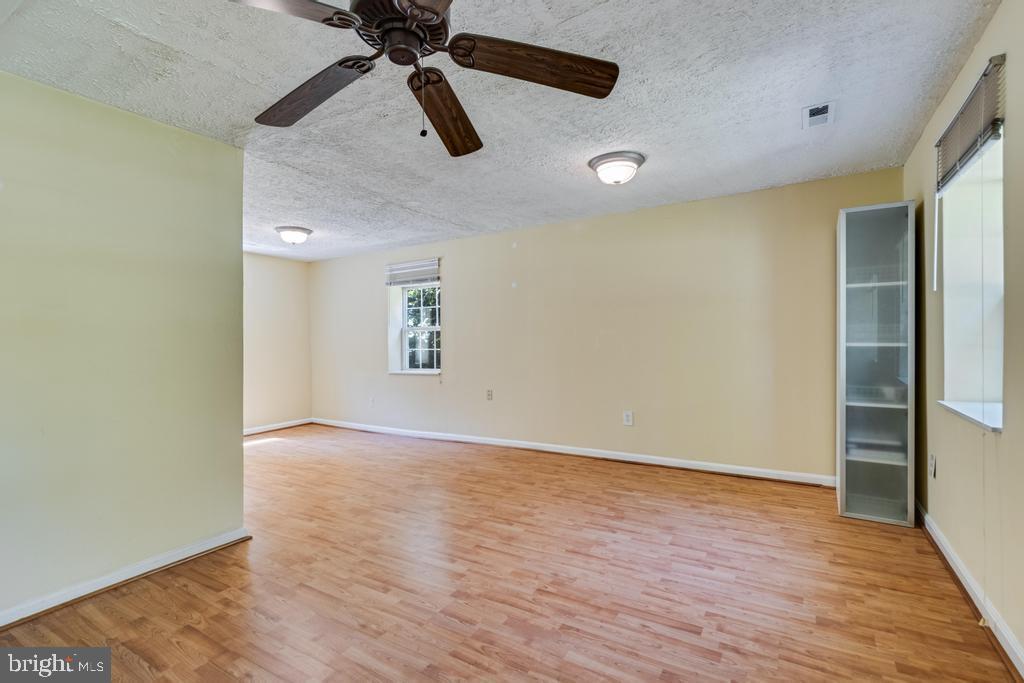 Hughesville, Maryland, 20637, United States, 3 Bedrooms Bedrooms, ,2 BathroomsBathrooms,Residential,For Sale,1937759