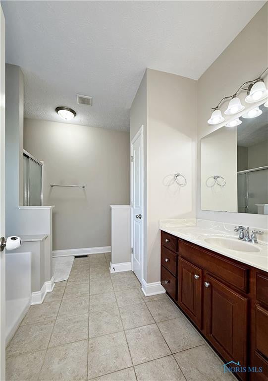 McComb, Ohio, 45858, United States, 4 Bedrooms Bedrooms, ,4 BathroomsBathrooms,Residential,For Sale,1983927