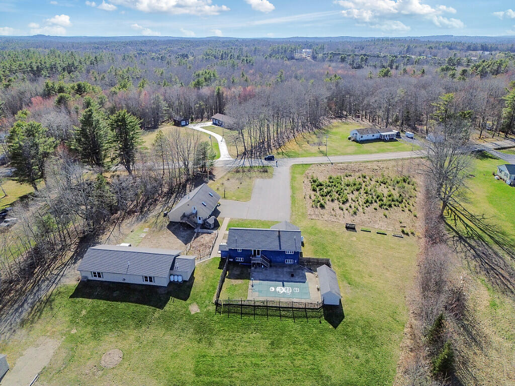 China, Maine, 04358, United States, 6 Bedrooms Bedrooms, ,3 BathroomsBathrooms,Residential,For Sale,1898689