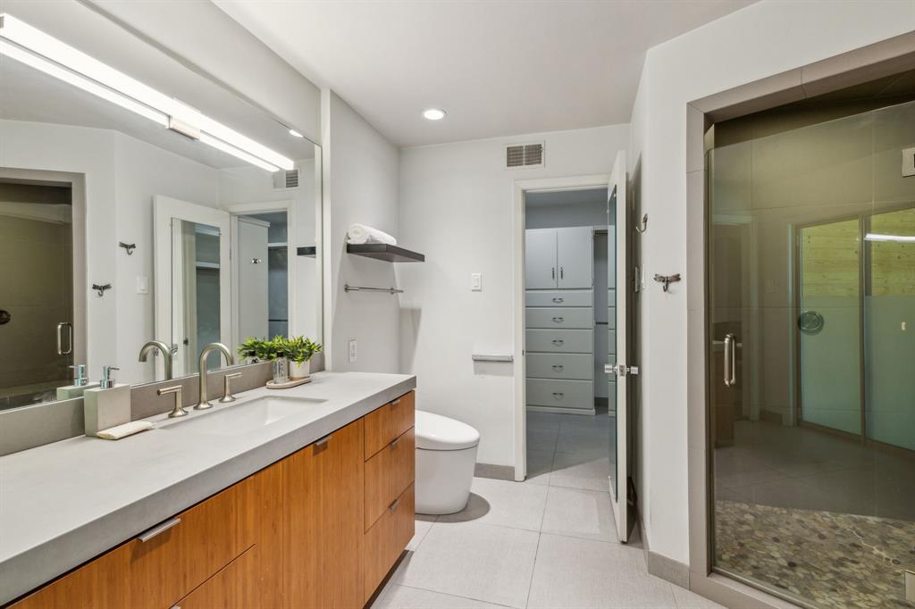 Dallas, Texas, 75229, United States, 5 Bedrooms Bedrooms, ,7 BathroomsBathrooms,Residential,For Sale,1821144