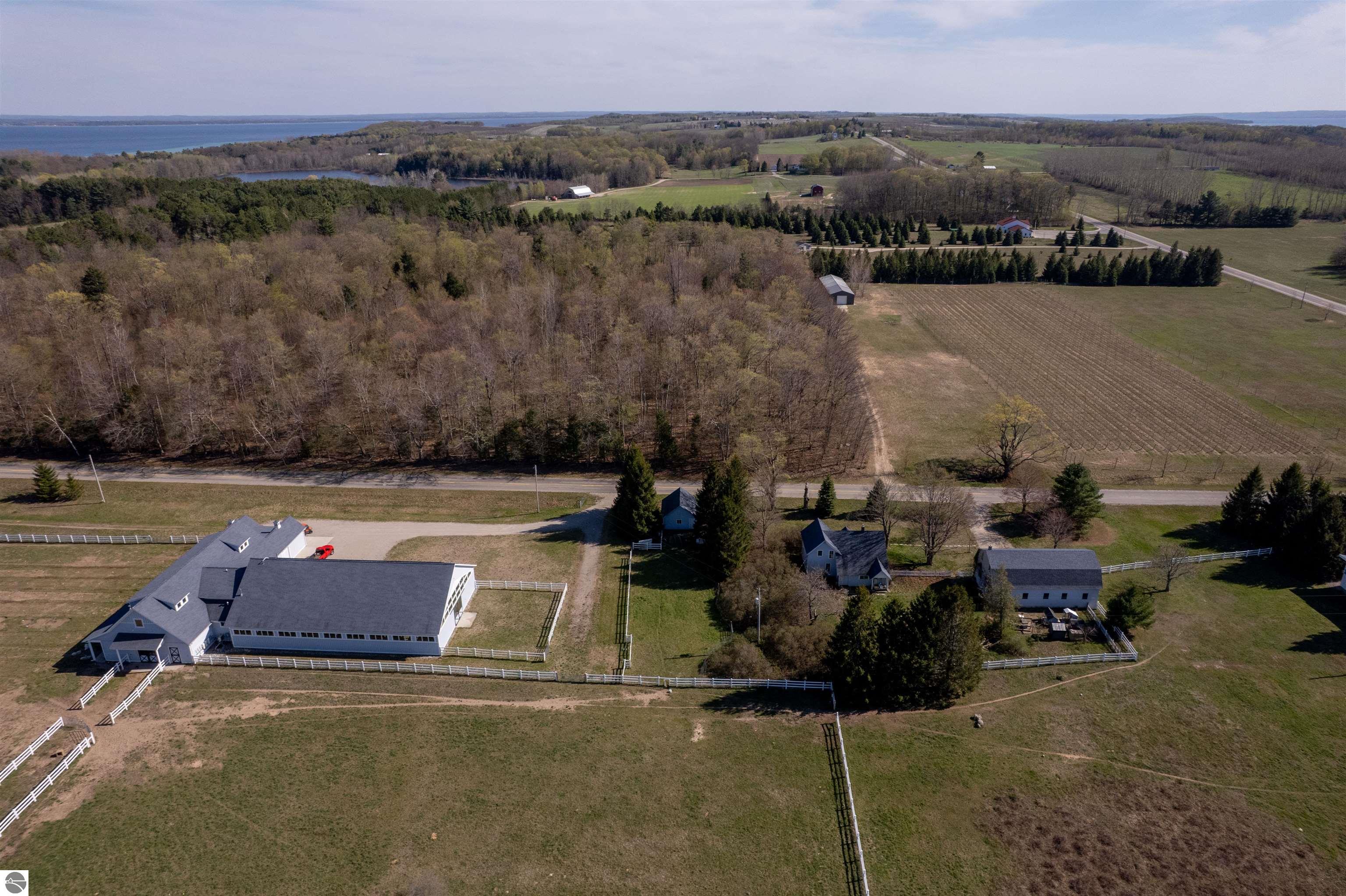 Traverse City, Michigan, 49686, United States, 3 Bedrooms Bedrooms, ,2 BathroomsBathrooms,Residential,For Sale,1819193