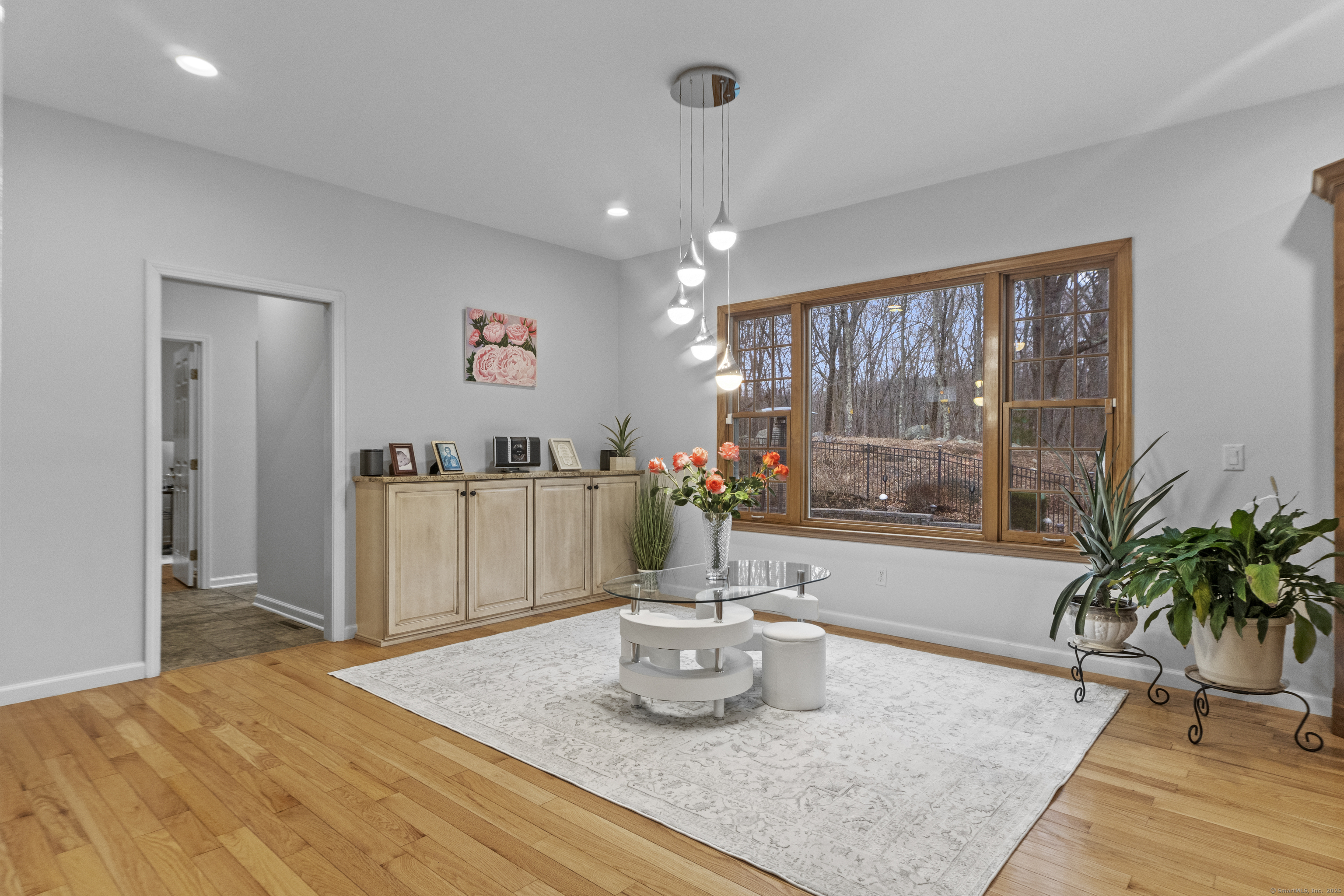 Monroe, Connecticut, 06468, United States, 5 Bedrooms Bedrooms, ,4 BathroomsBathrooms,Residential,For Sale,1744682