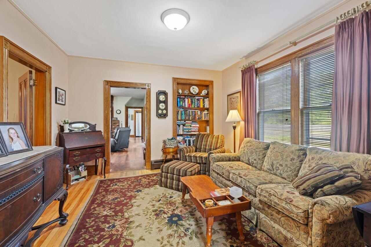 Standish, Maine, 04091, United States, 6 Bedrooms Bedrooms, ,3 BathroomsBathrooms,Residential,For Sale,1925370